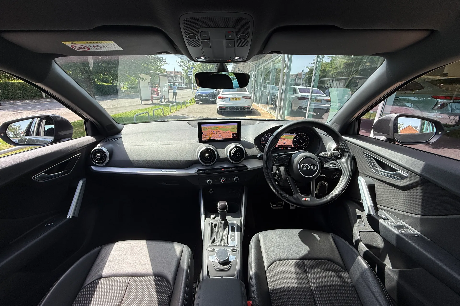 Audi Q2 thumbnail image number 3