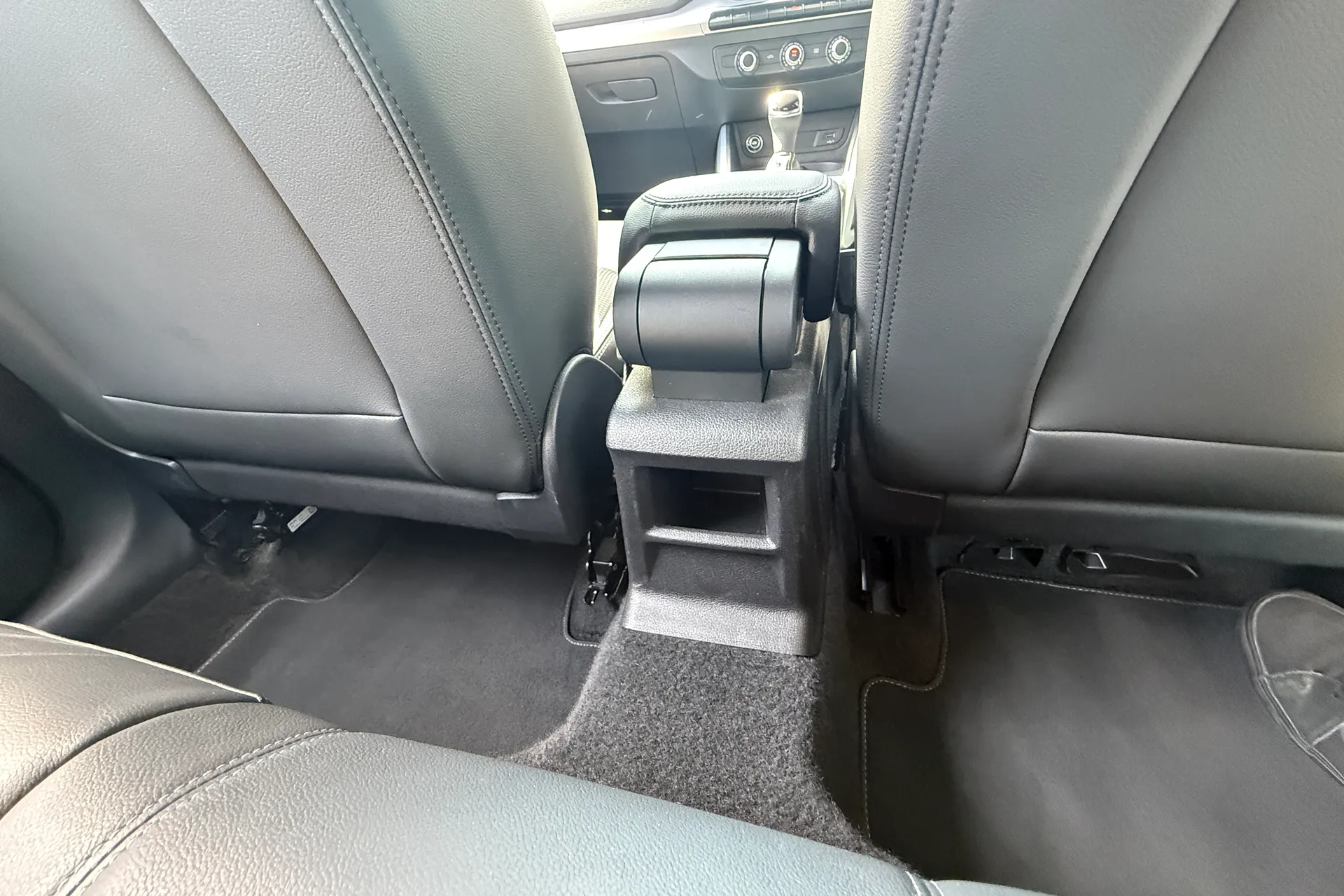 Audi Q2 thumbnail image number 37