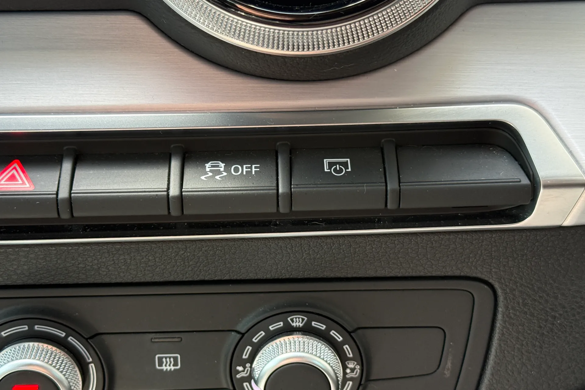Audi Q2 thumbnail image number 10