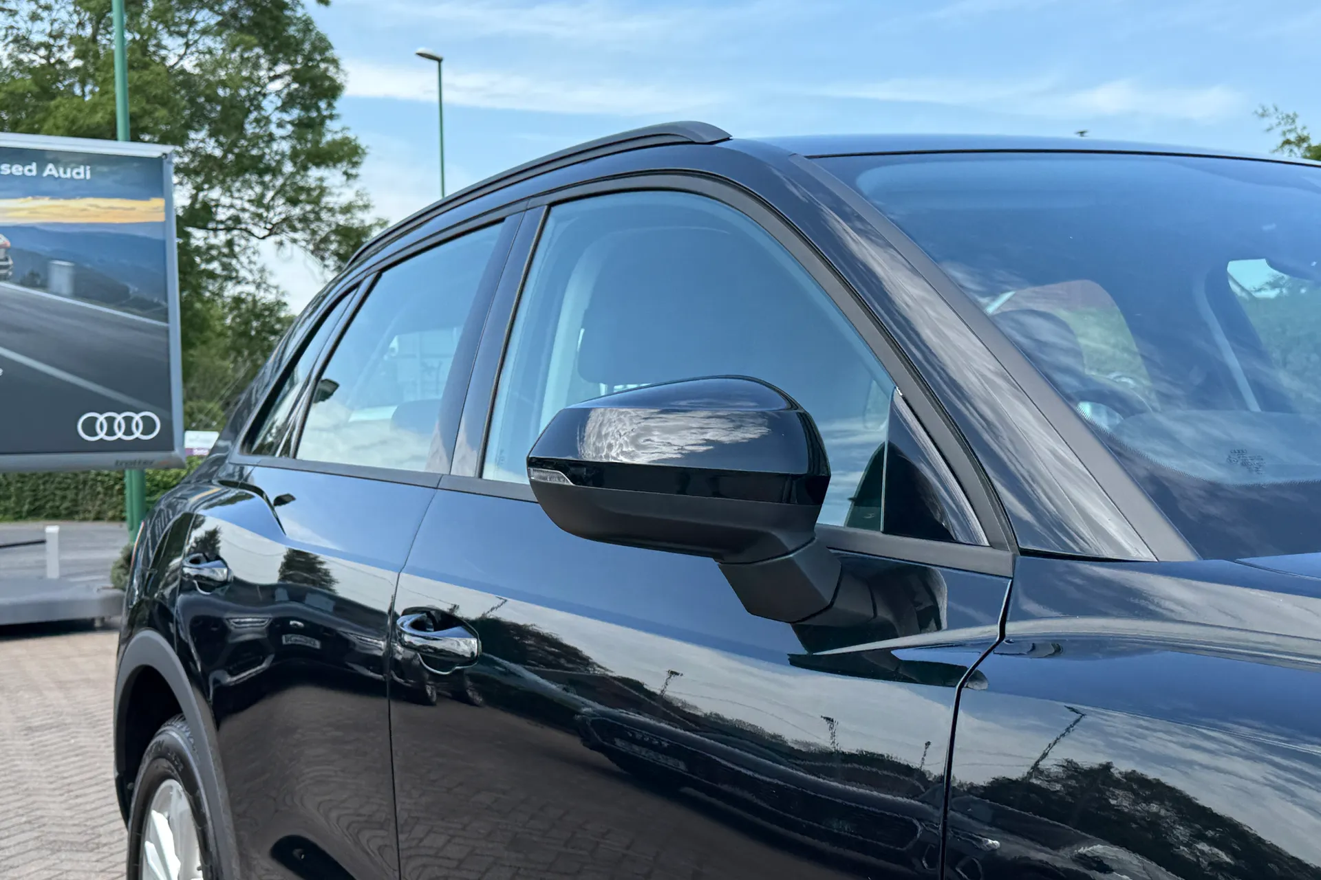 Audi Q3 thumbnail image number 46
