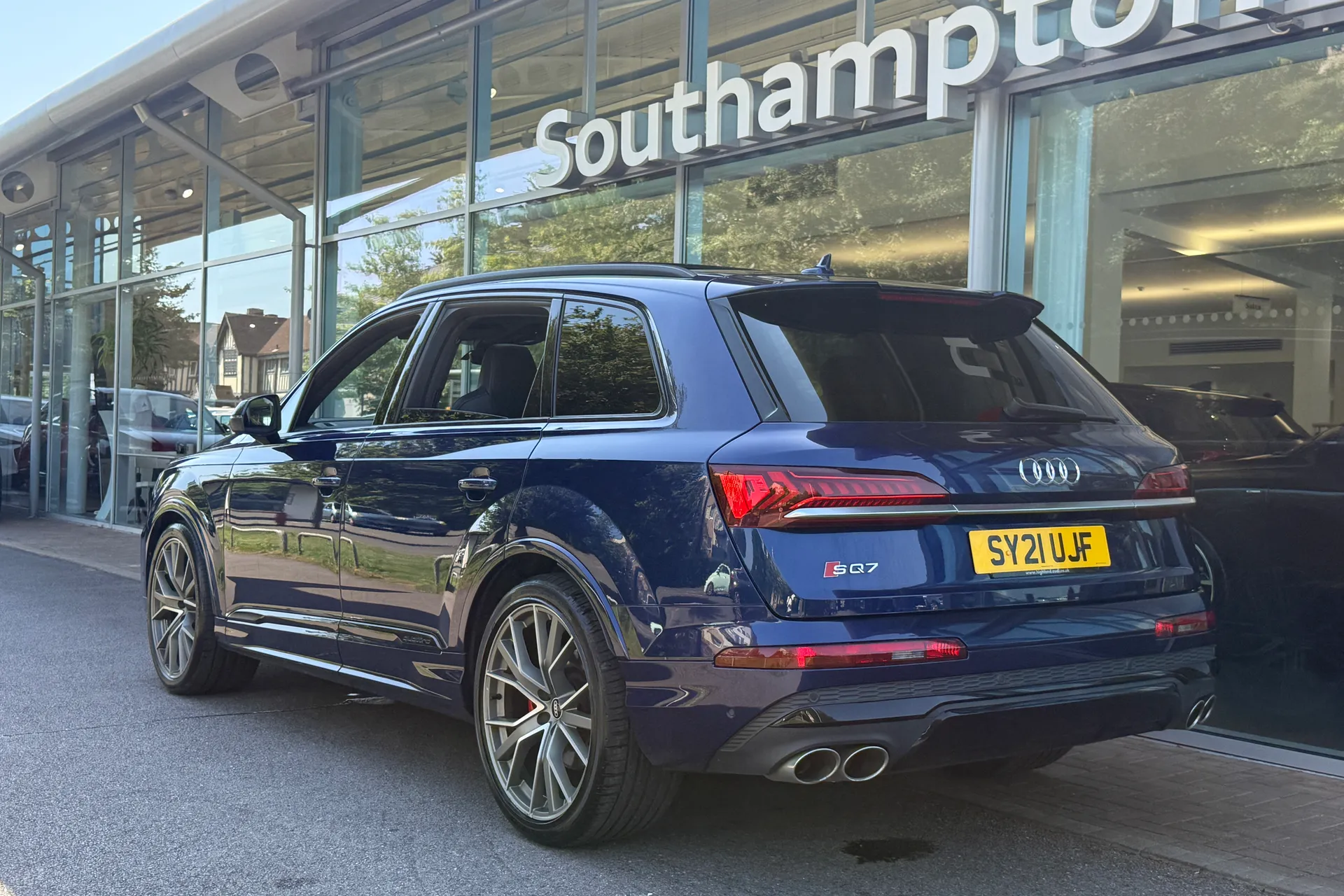 Audi Q7 thumbnail image number 60