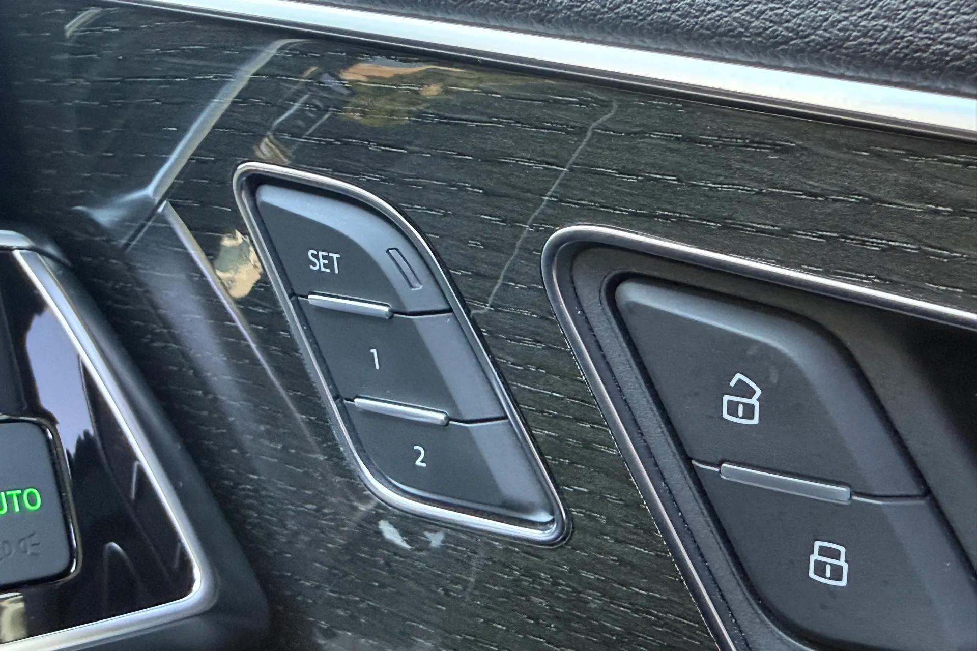 Audi Q7 thumbnail image number 32