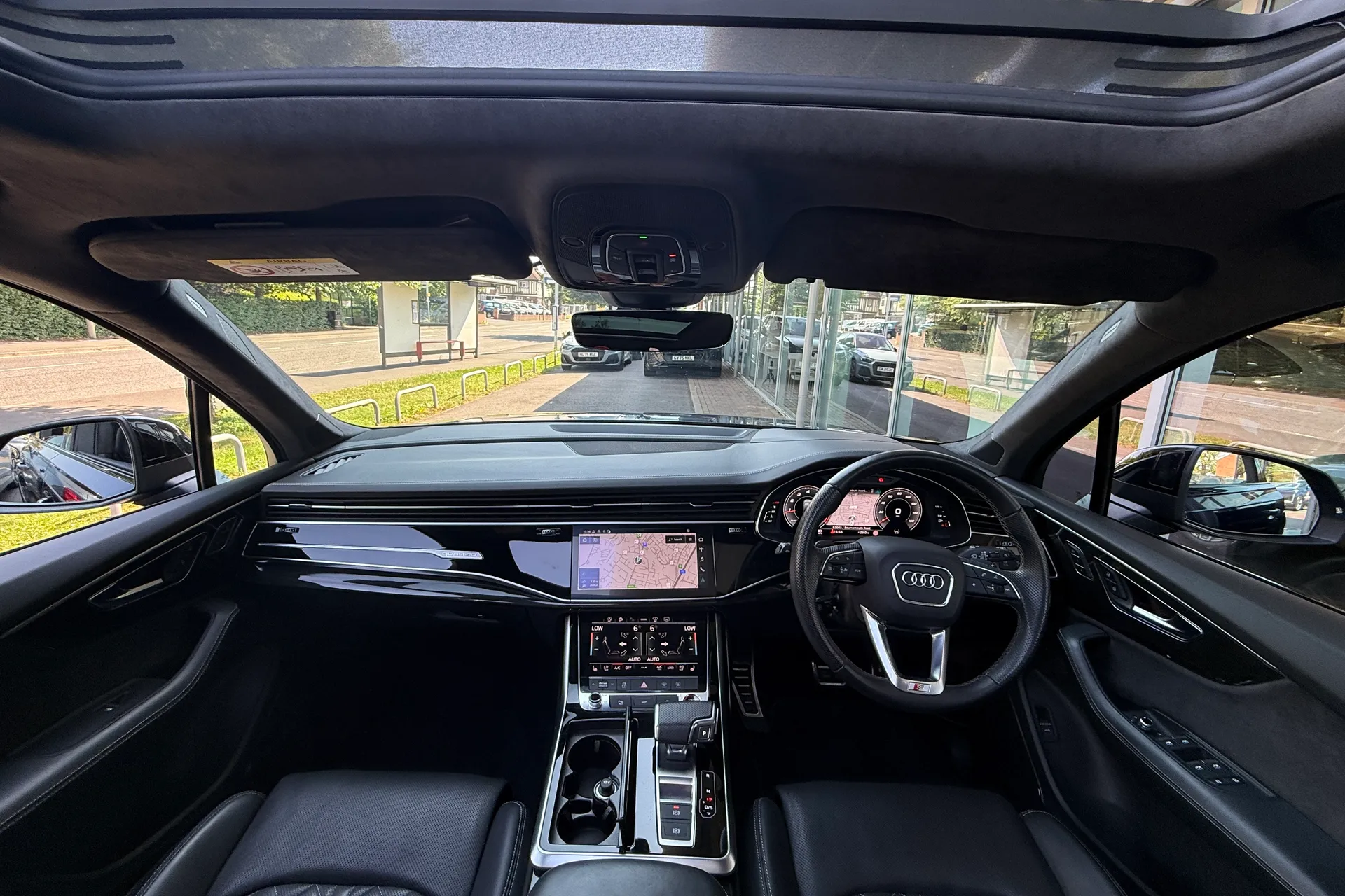 Audi Q7 thumbnail image number 3
