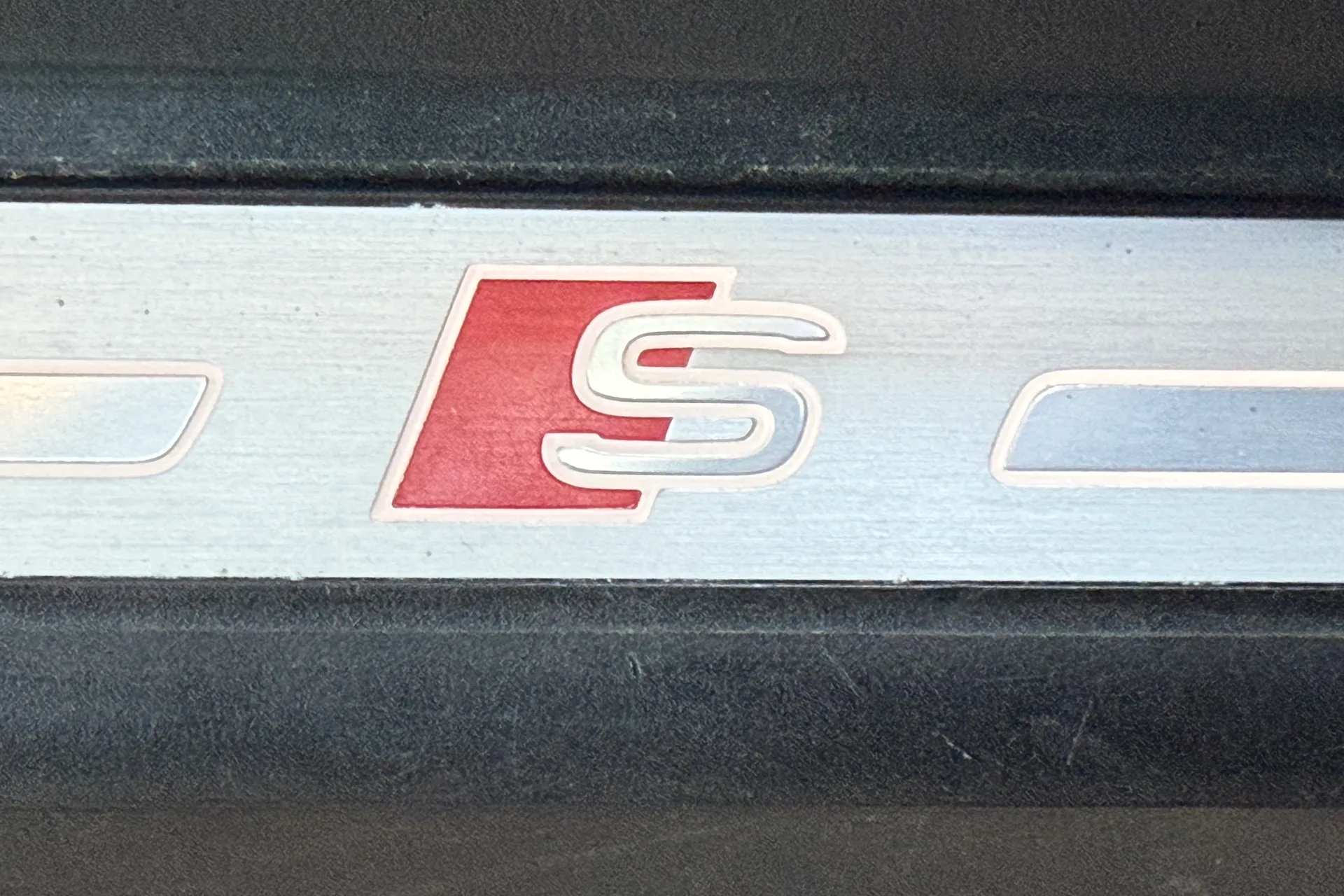 Audi Q7 thumbnail image number 38
