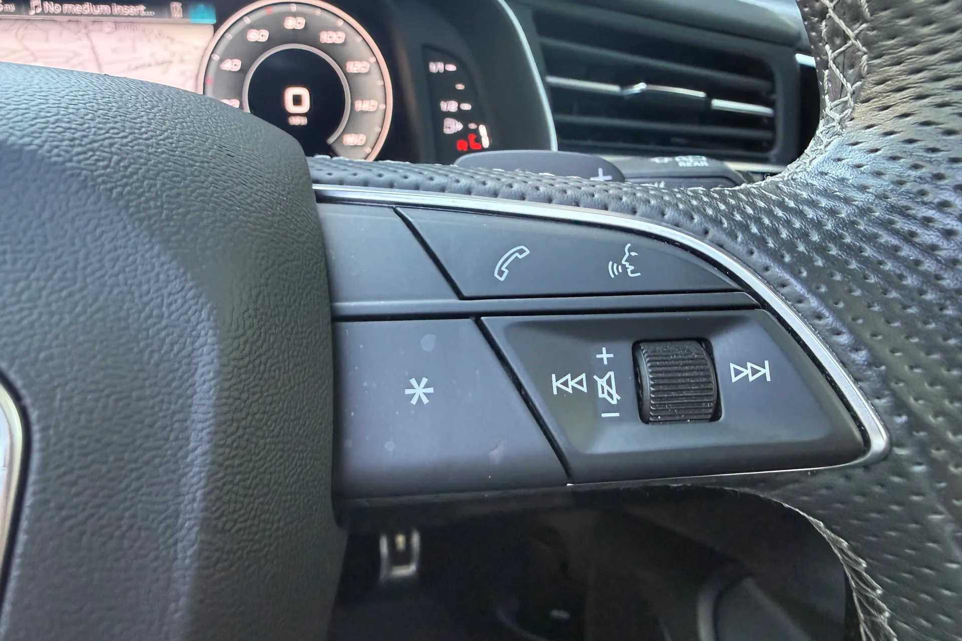 Audi Q7 thumbnail image number 28