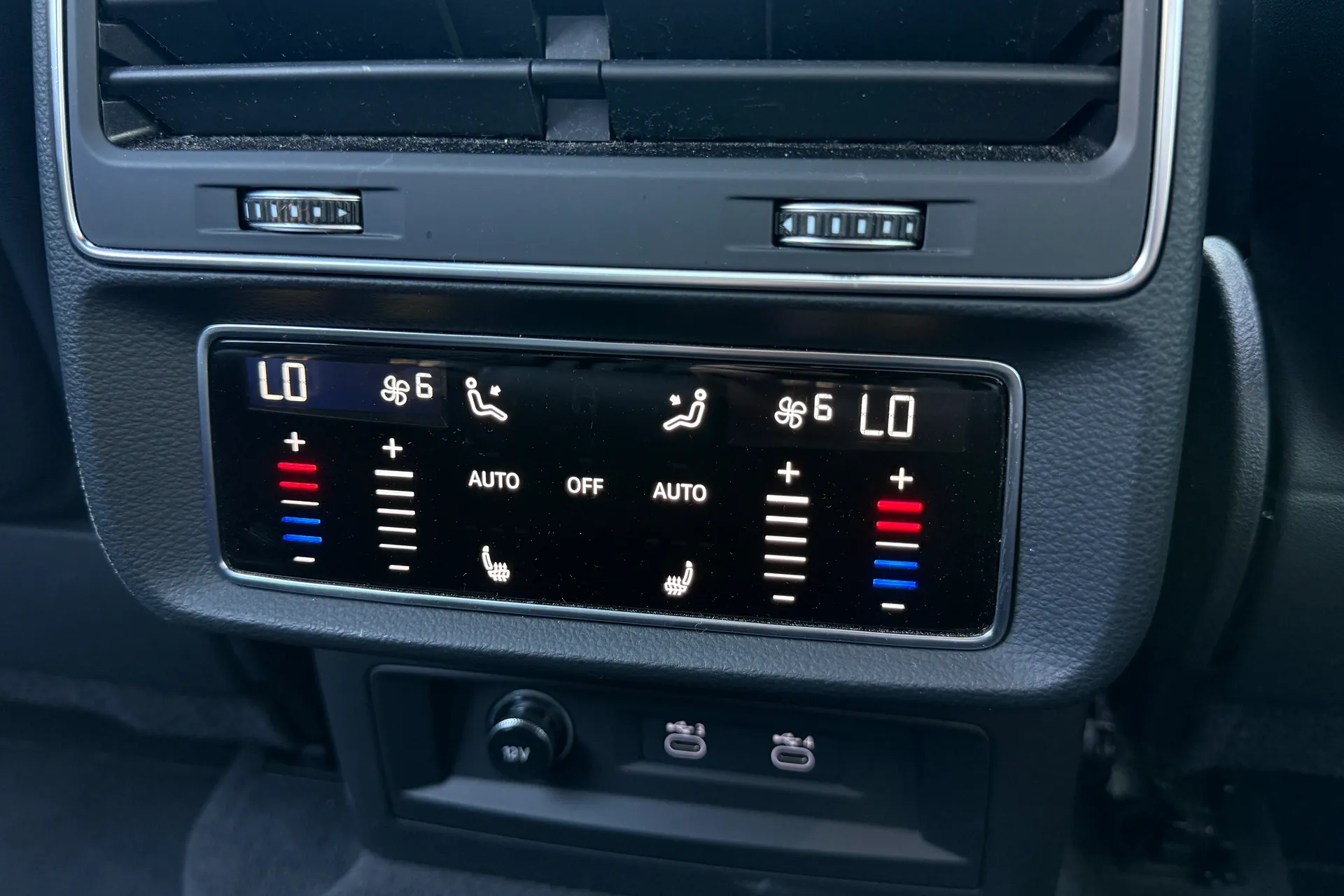 Audi Q7 thumbnail image number 44