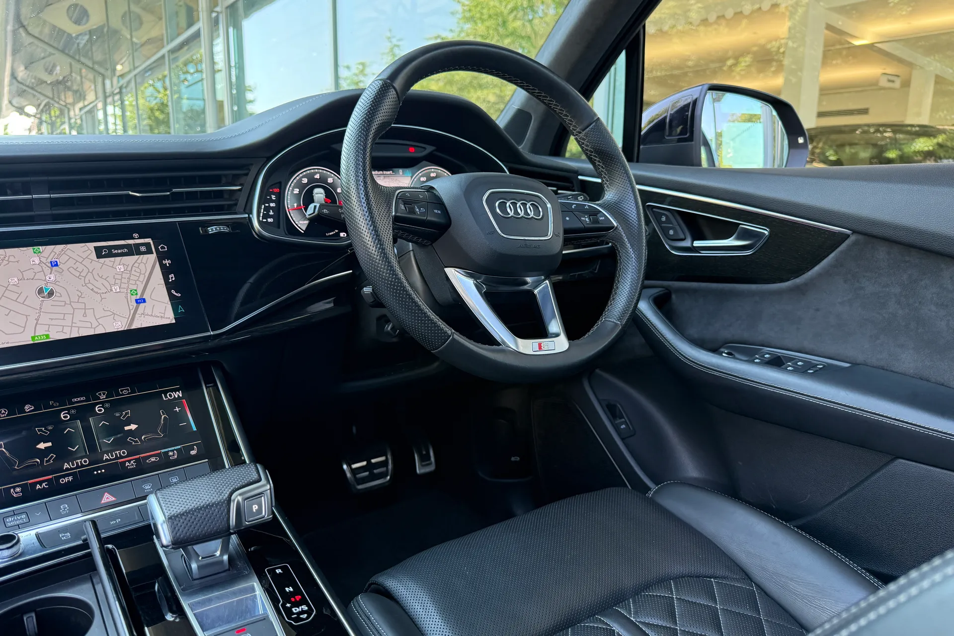 Audi Q7 thumbnail image number 47