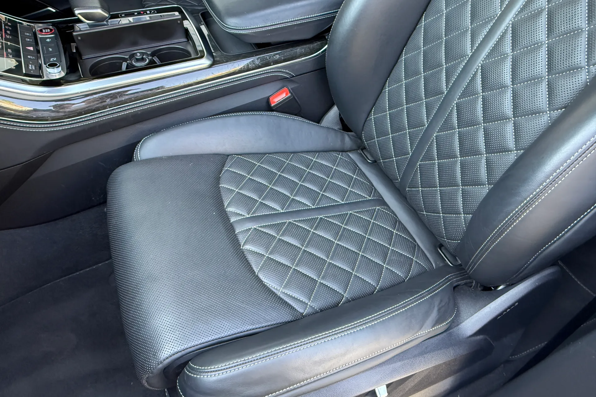 Audi Q7 thumbnail image number 71