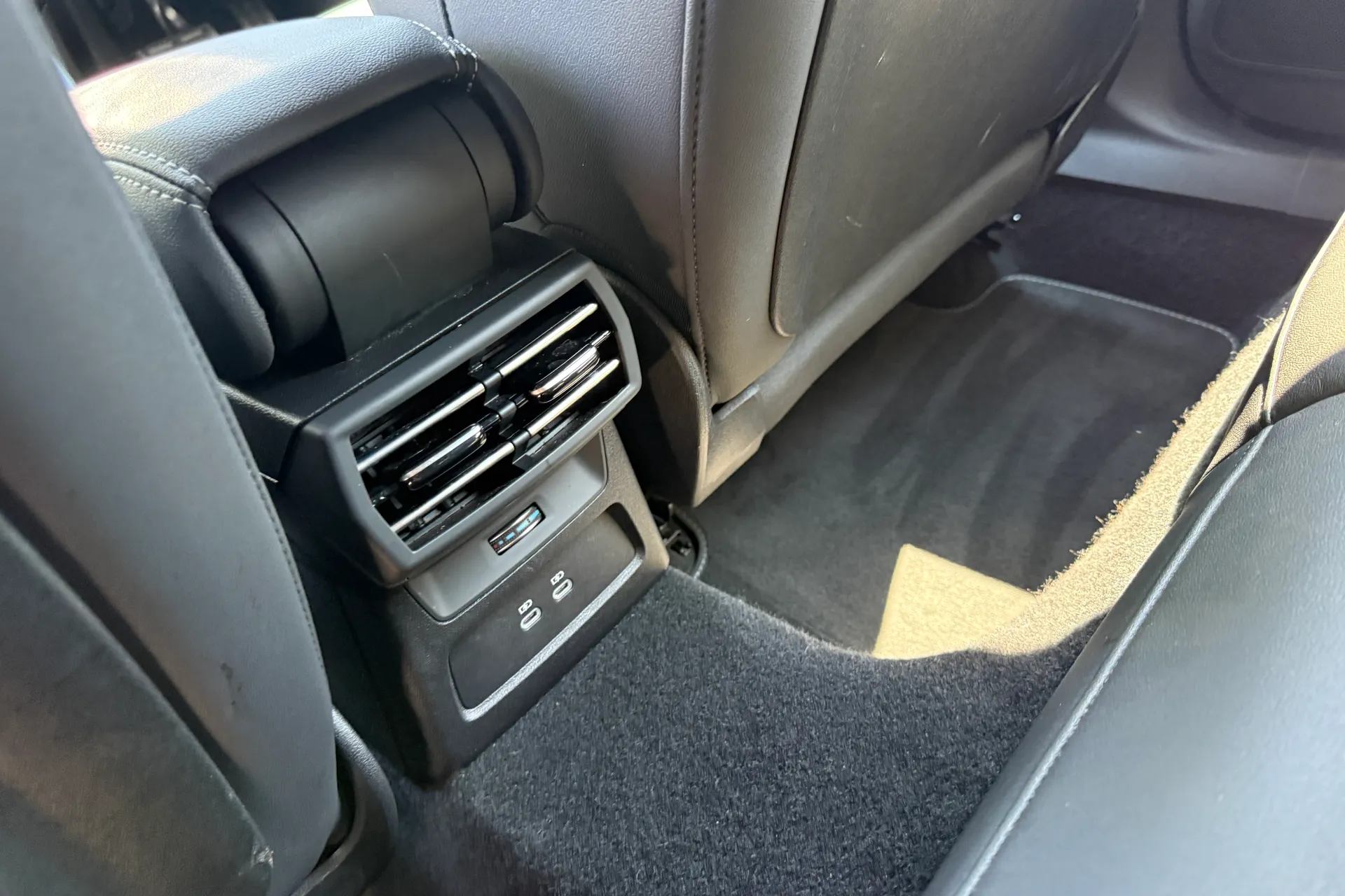Audi A3 thumbnail image number 38