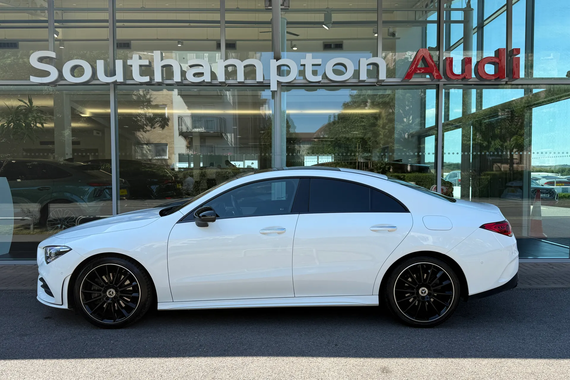 MERCEDES-BENZ CLA thumbnail image number 43