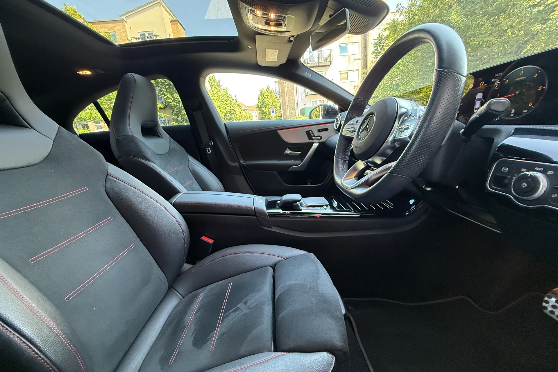MERCEDES-BENZ CLA thumbnail image number 29