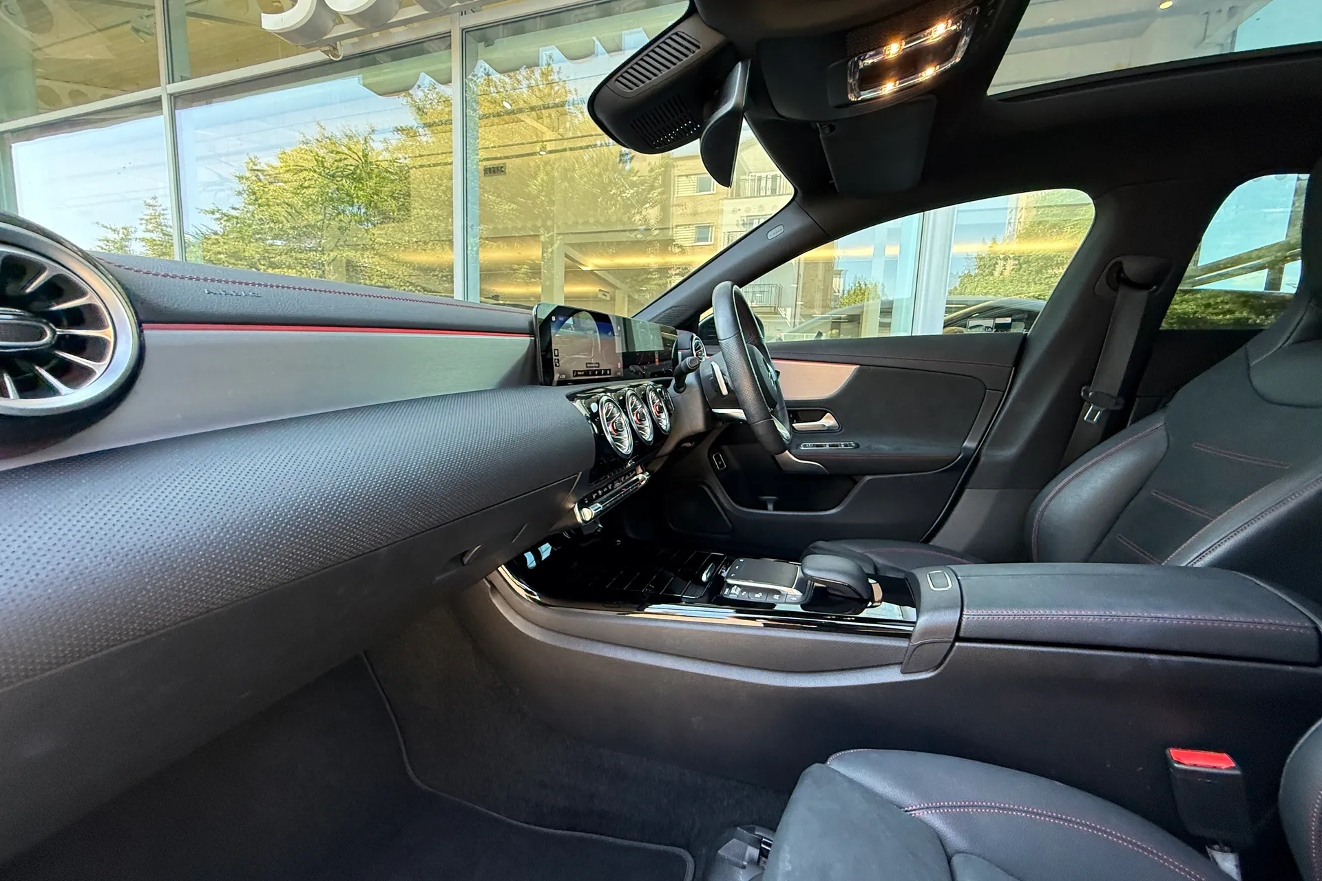 MERCEDES-BENZ CLA thumbnail image number 7