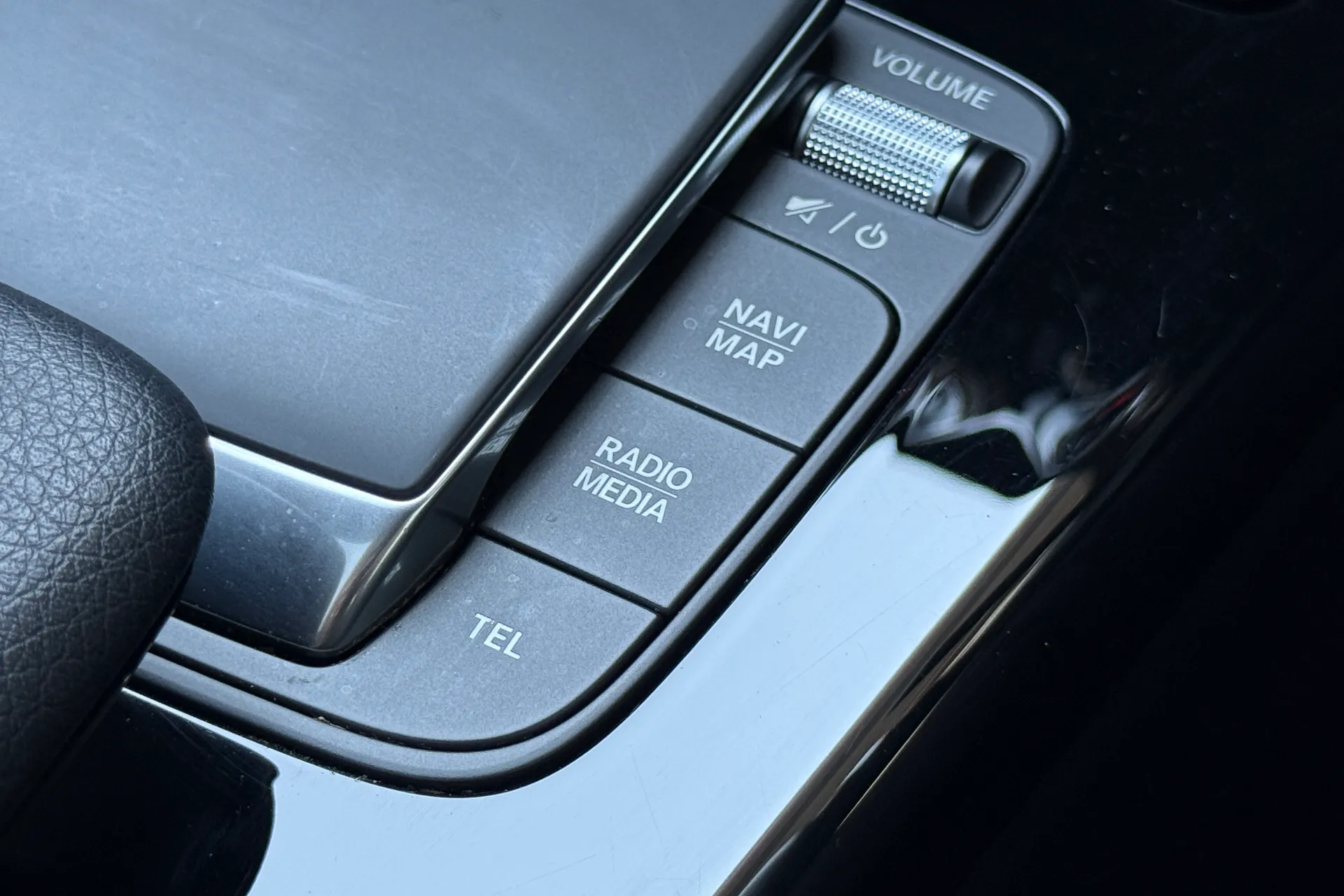 MERCEDES-BENZ CLA thumbnail image number 25