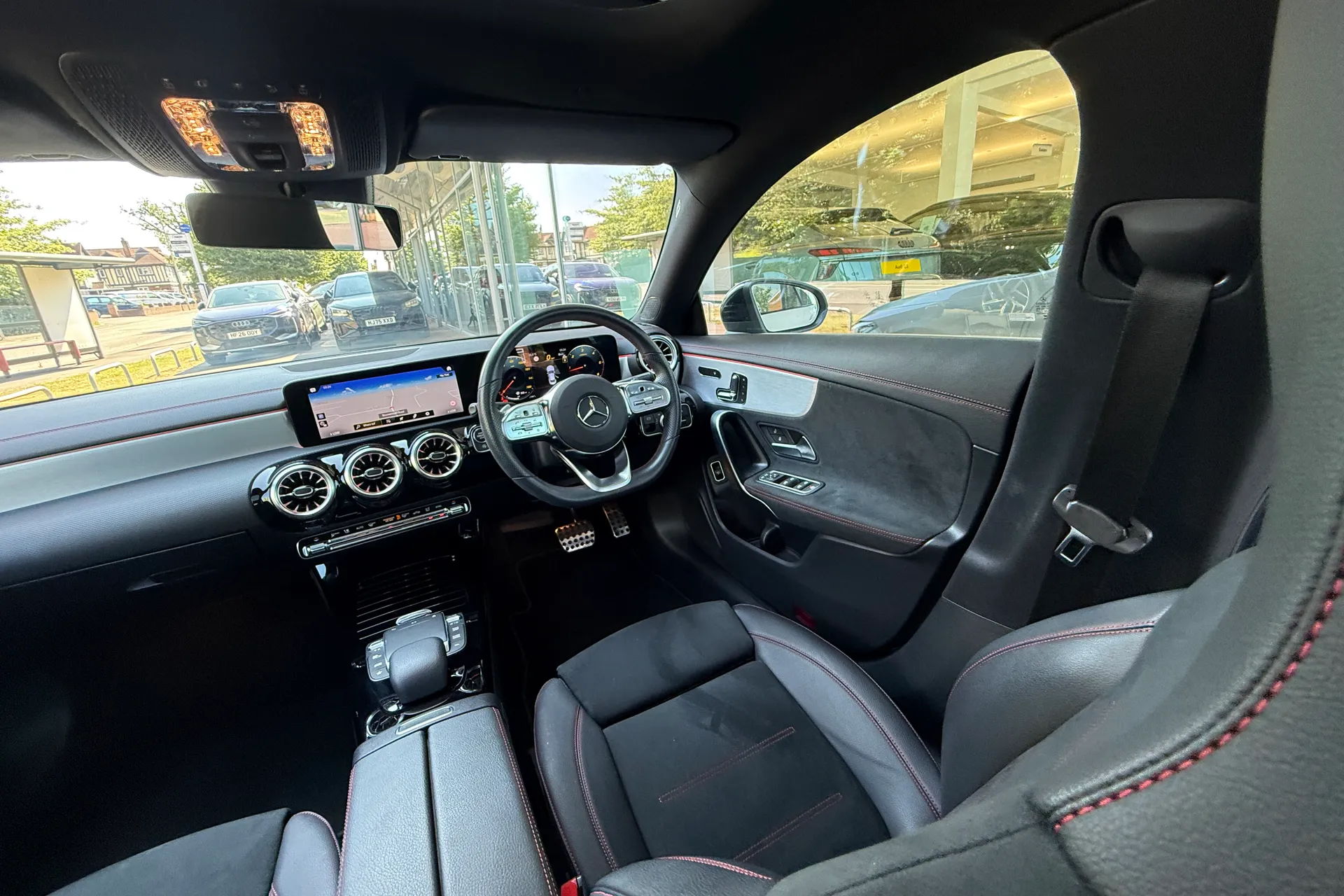MERCEDES-BENZ CLA thumbnail image number 38