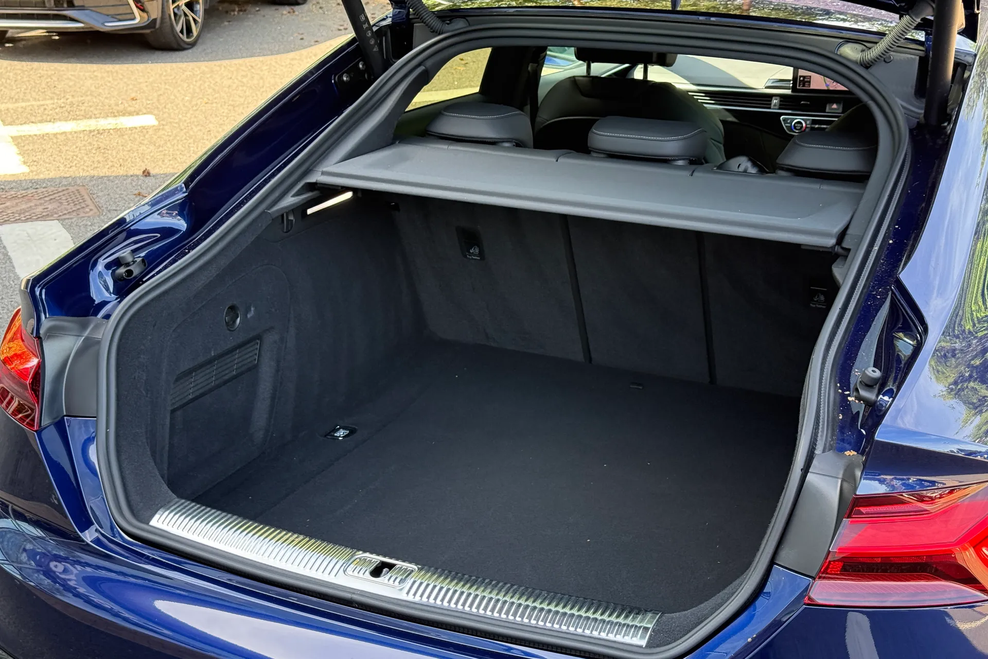Audi A5 thumbnail image number 43