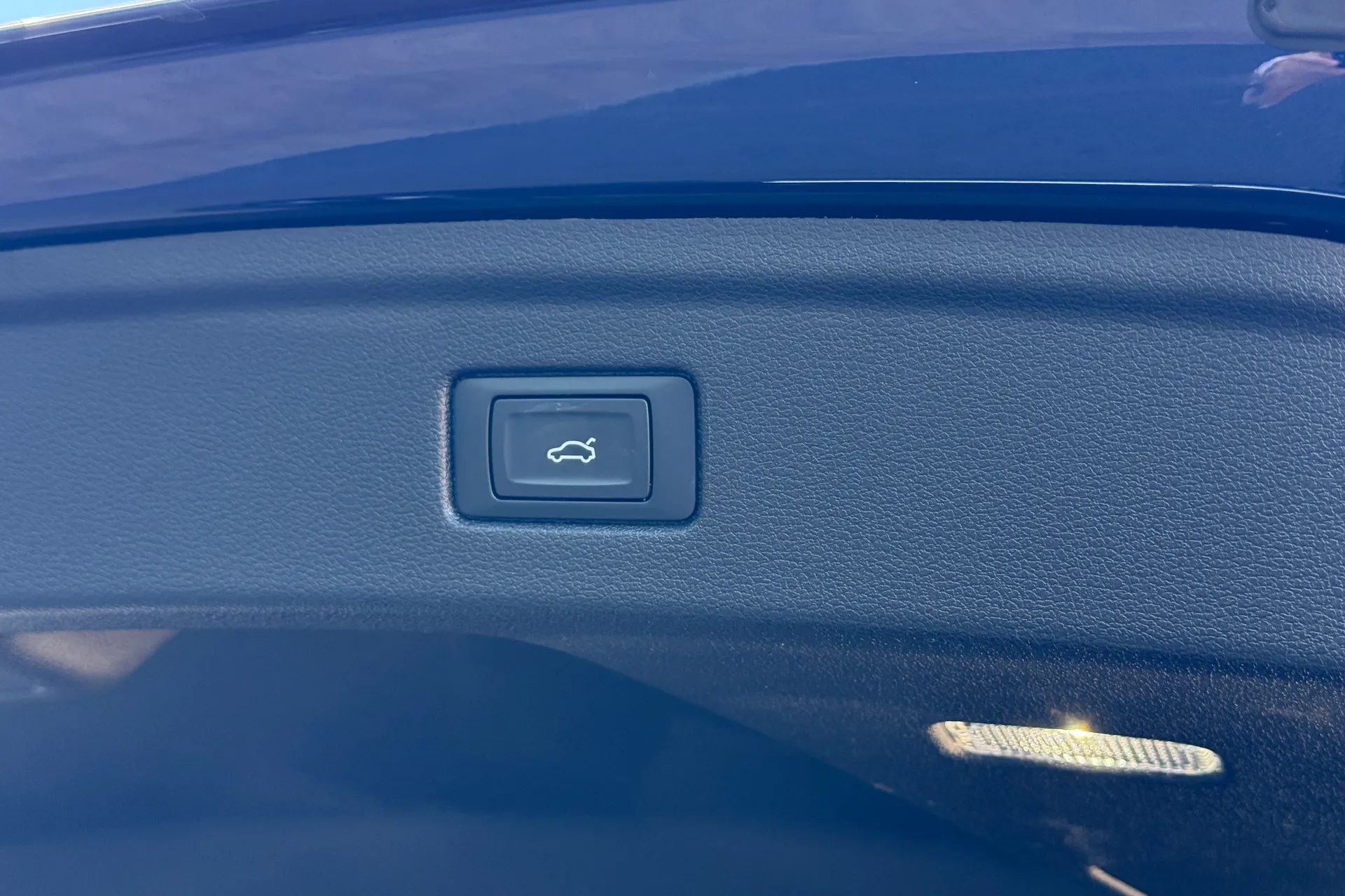 Audi A5 thumbnail image number 44