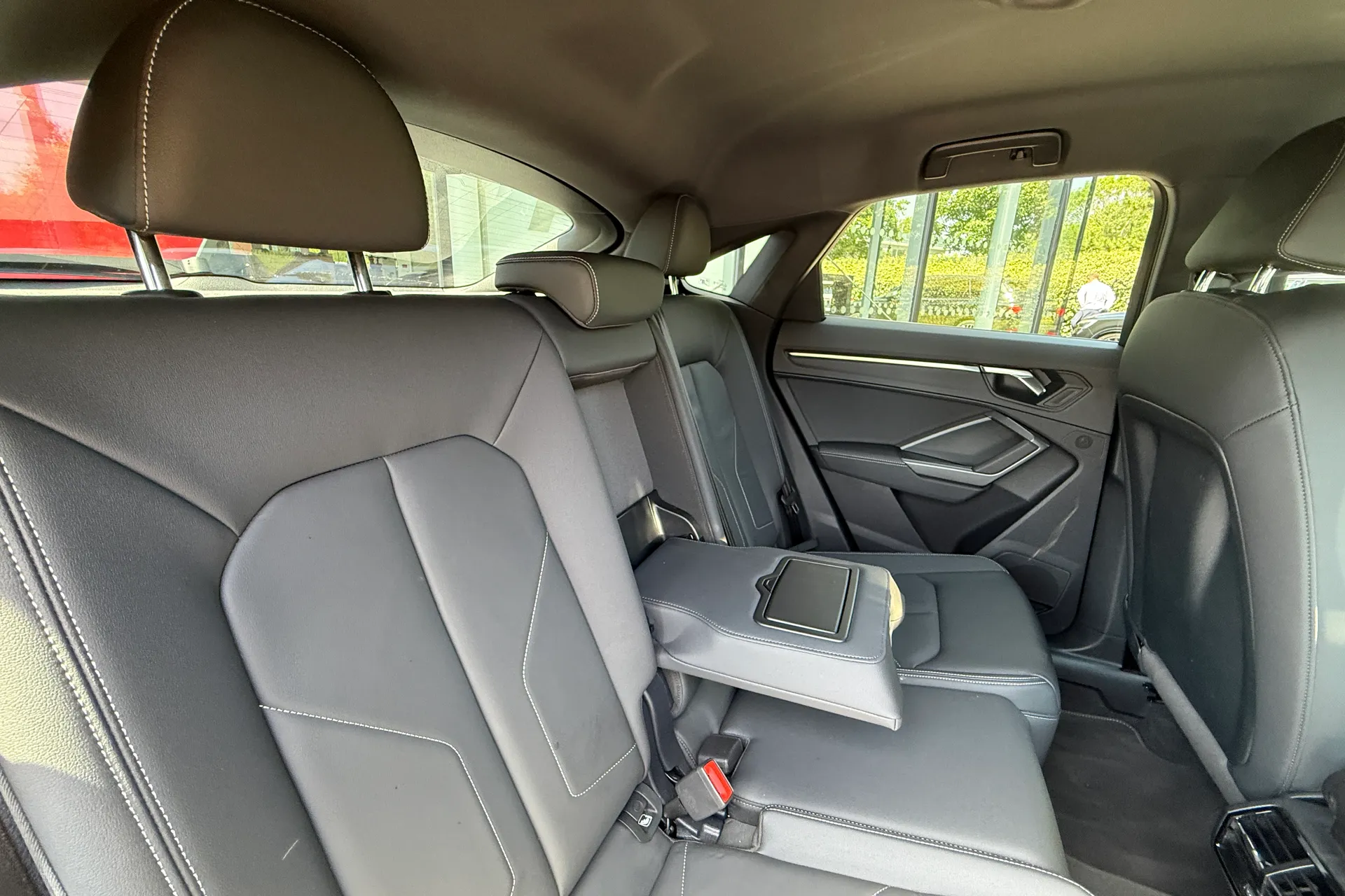 Audi Q3 thumbnail image number 39