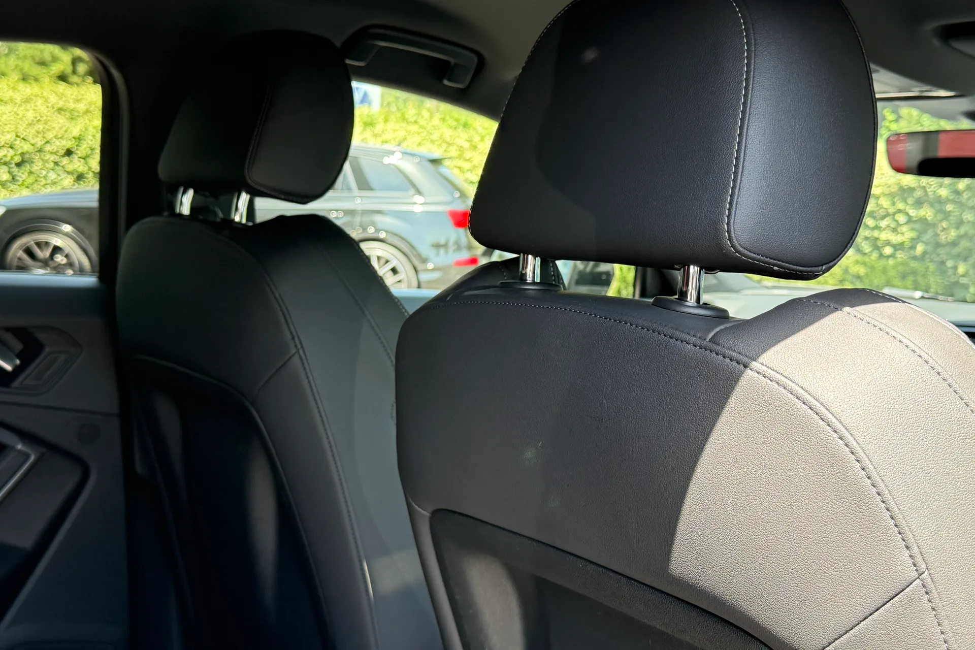 Audi Q3 thumbnail image number 37