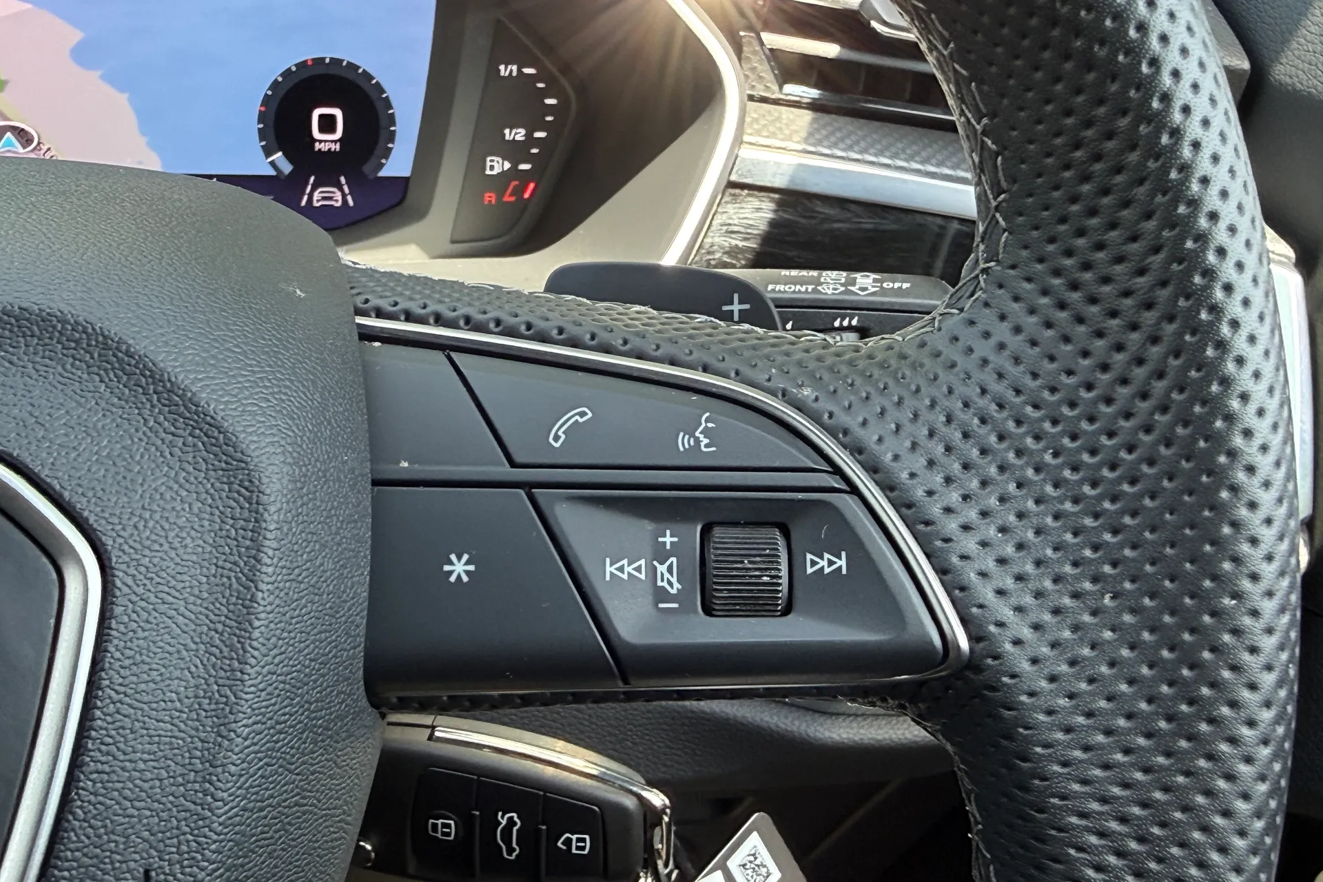 Audi Q3 thumbnail image number 45