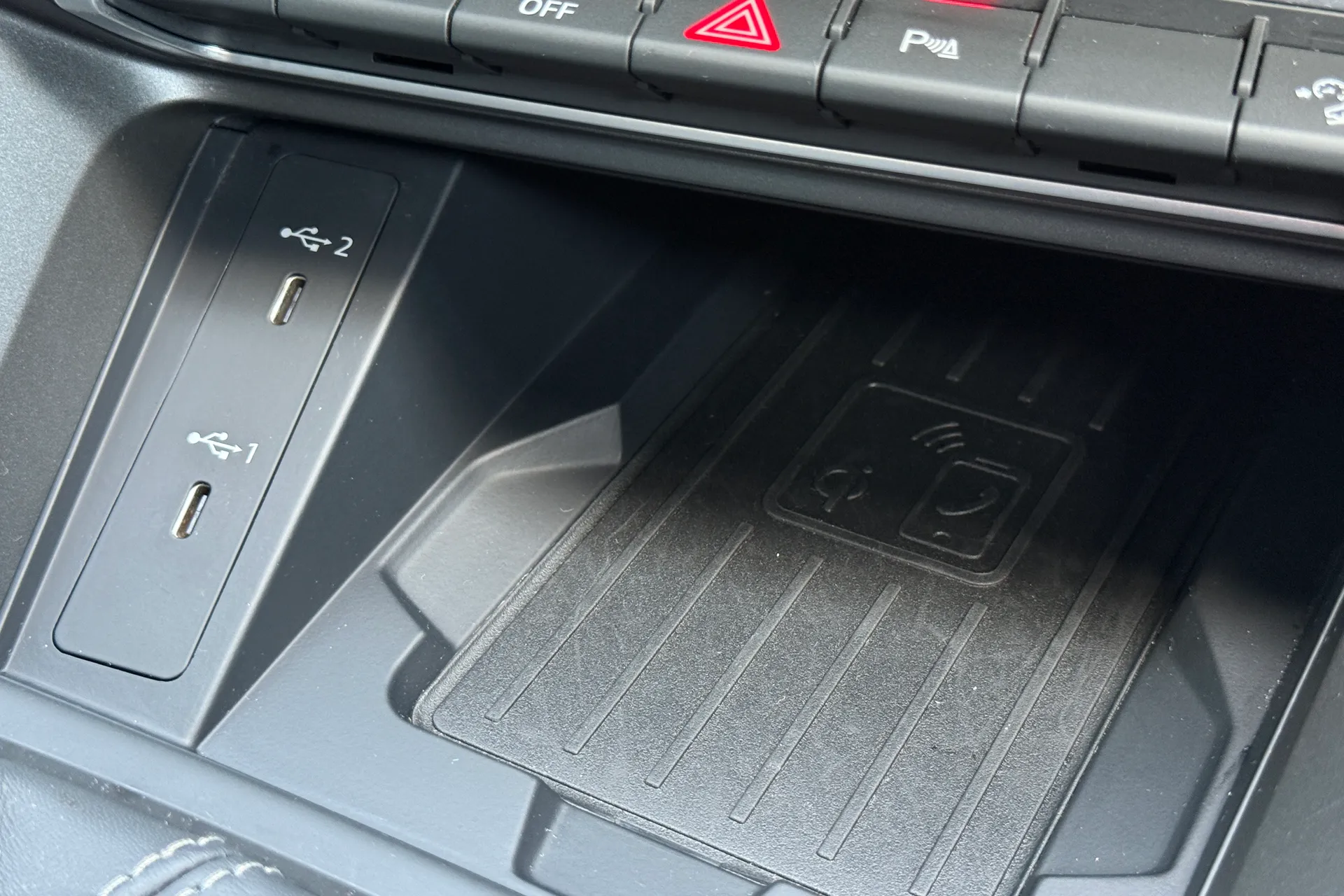 Audi Q3 thumbnail image number 38