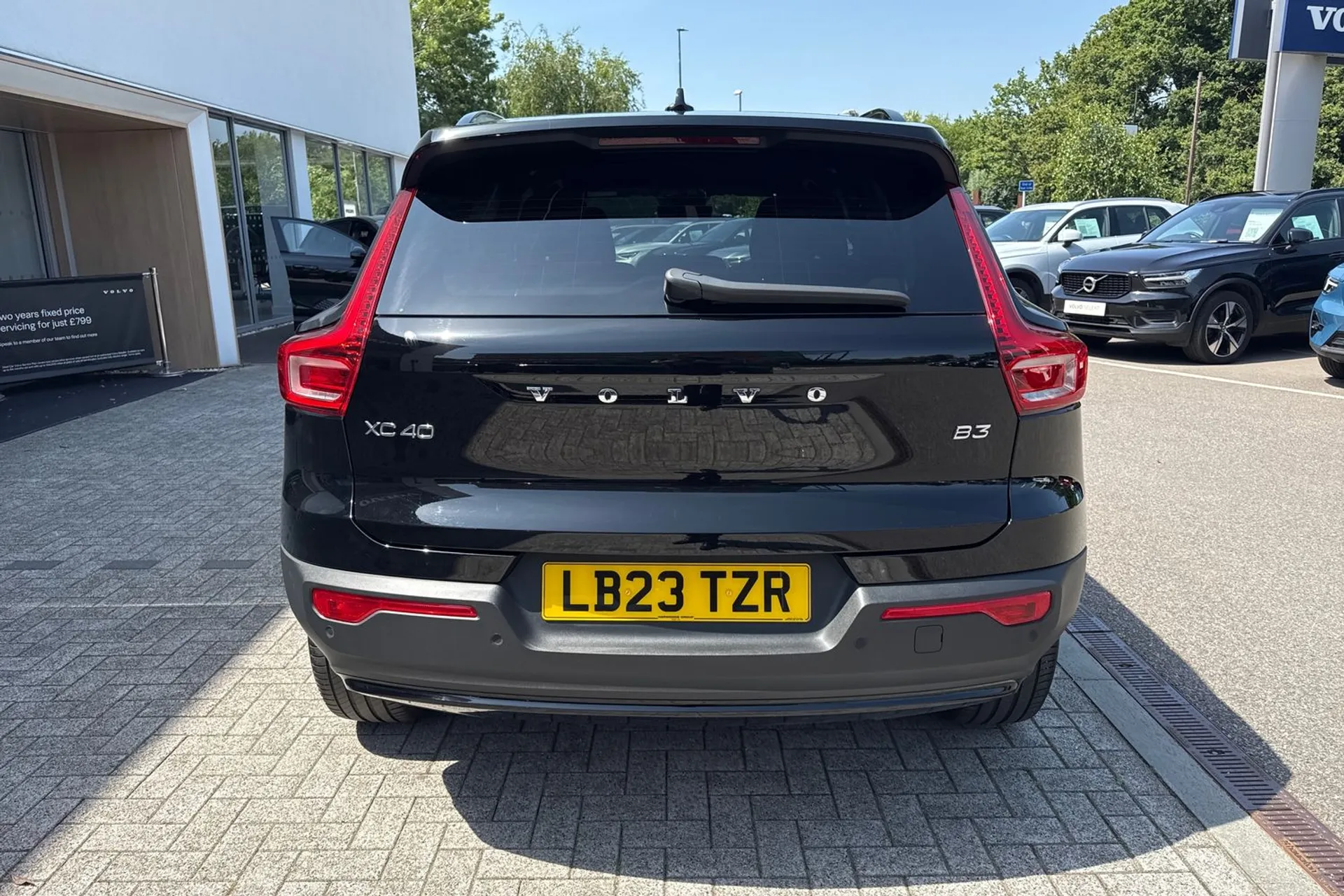 Volvo XC40 thumbnail image number 10