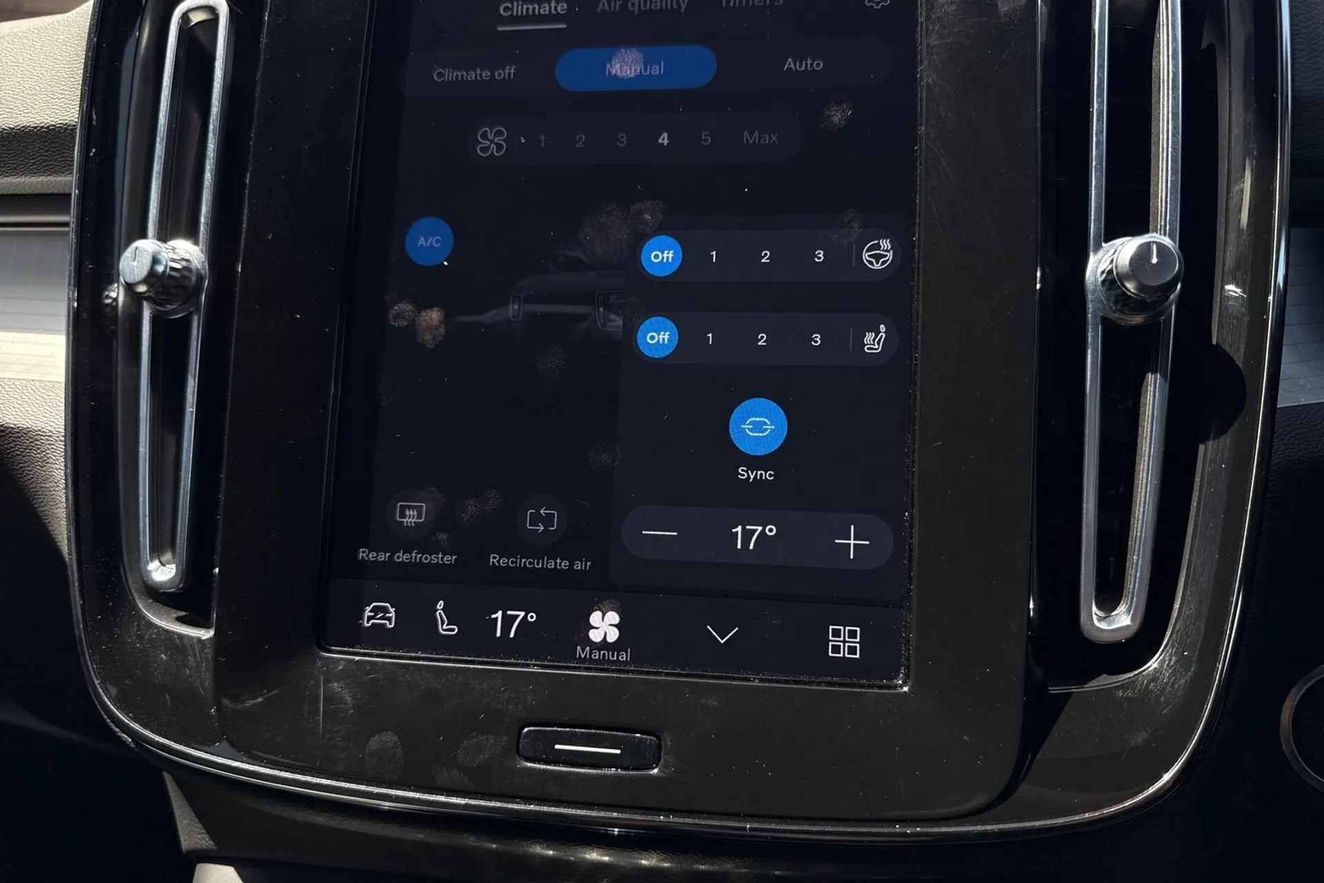 Volvo XC40 thumbnail image number 39