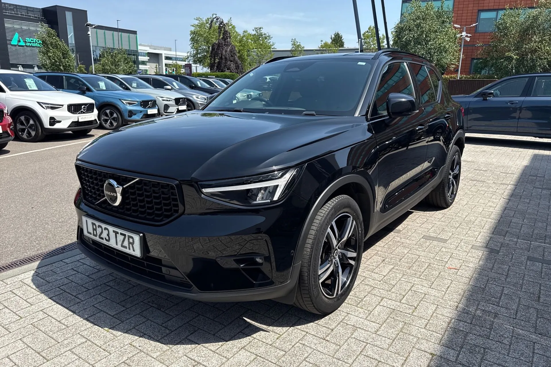 Volvo XC40 thumbnail image number 12