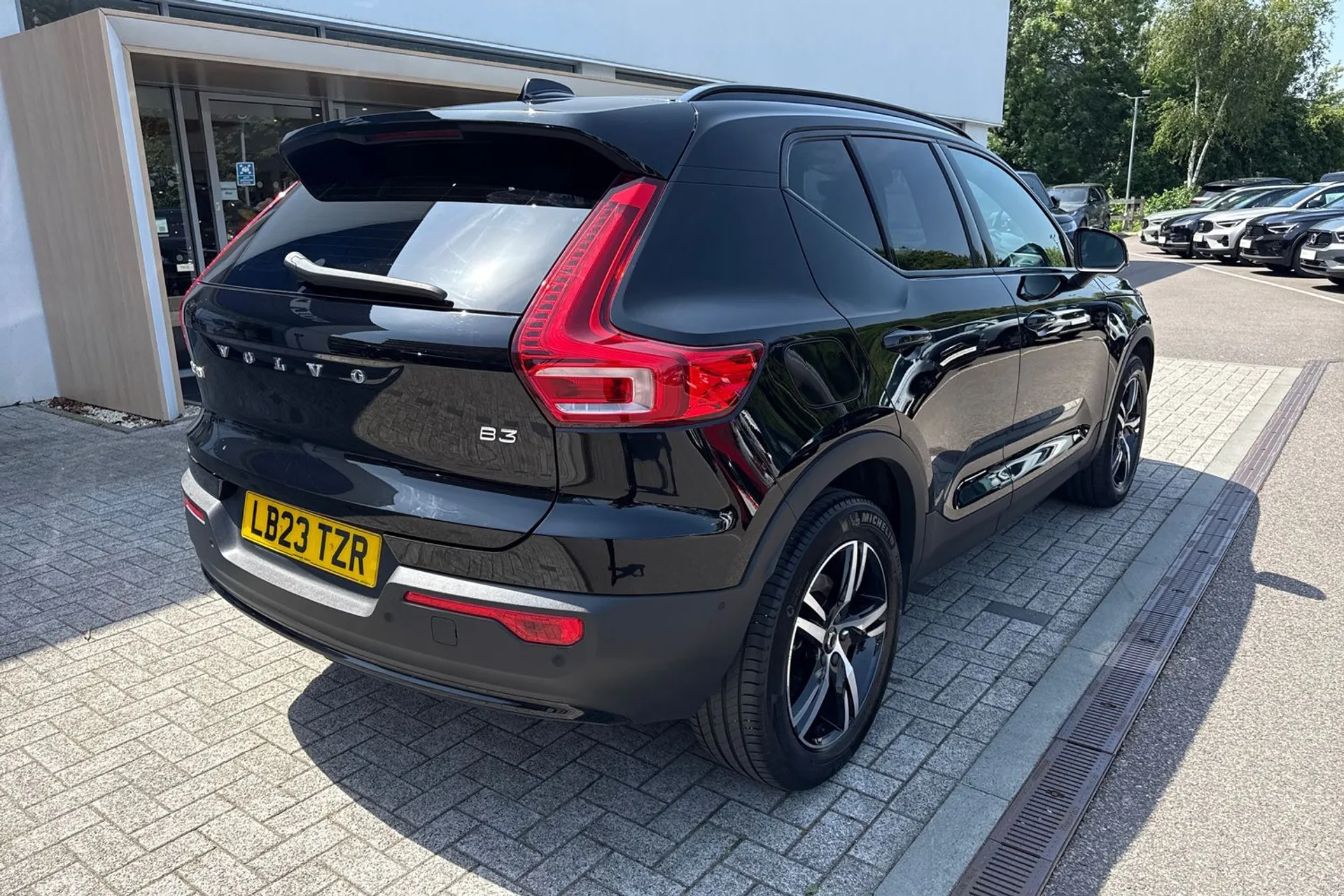 Volvo XC40 thumbnail image number 9