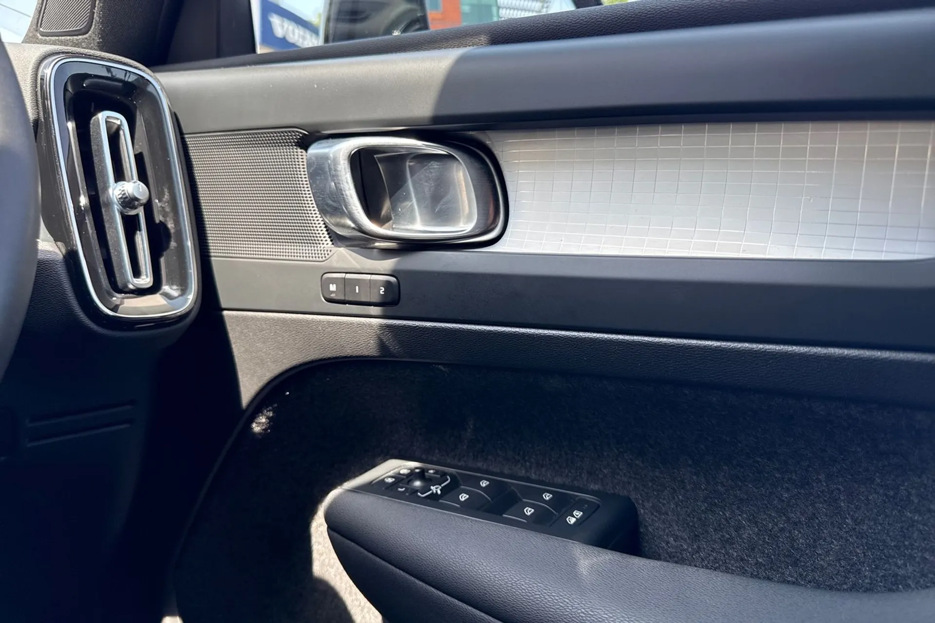 Volvo XC40 thumbnail image number 41