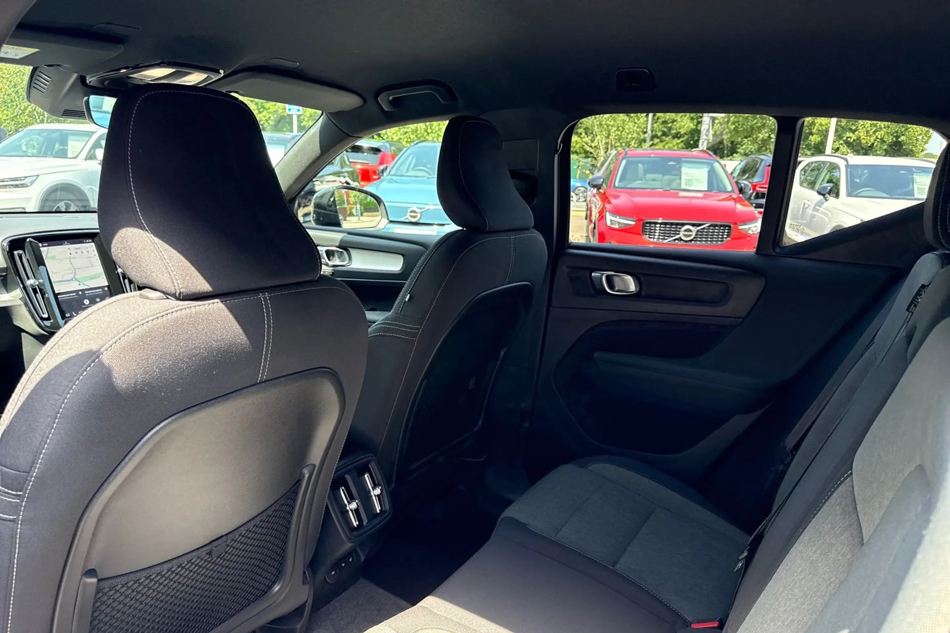 Volvo XC40 thumbnail image number 31