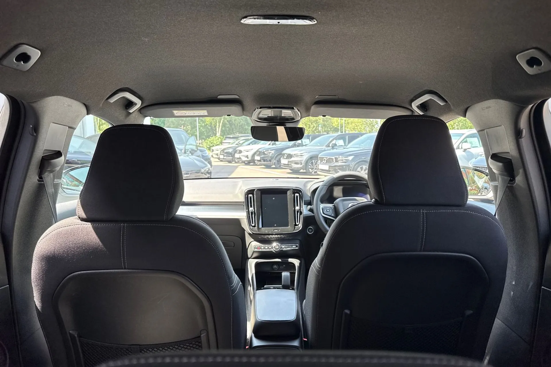 Volvo XC40 thumbnail image number 22