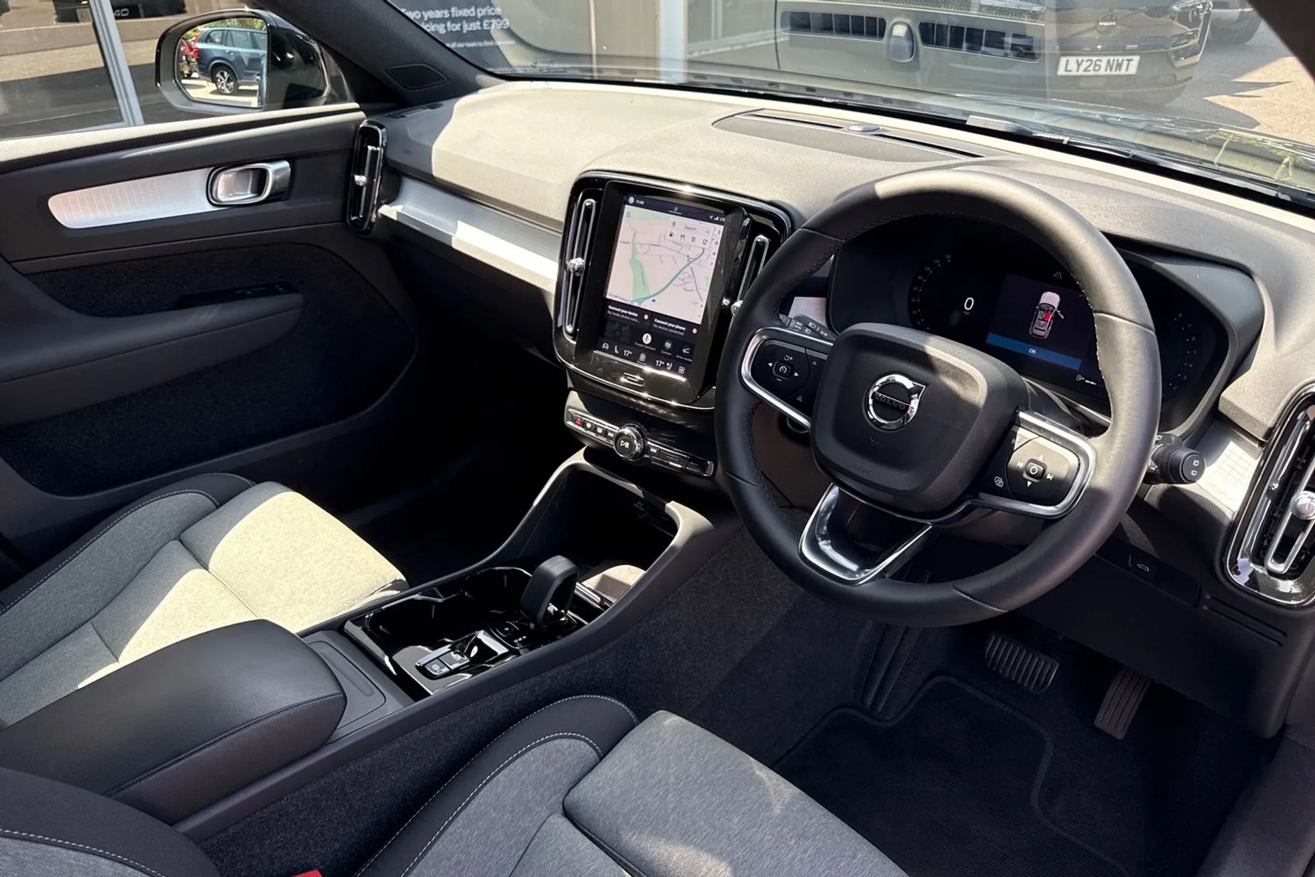 Volvo XC40 thumbnail image number 7