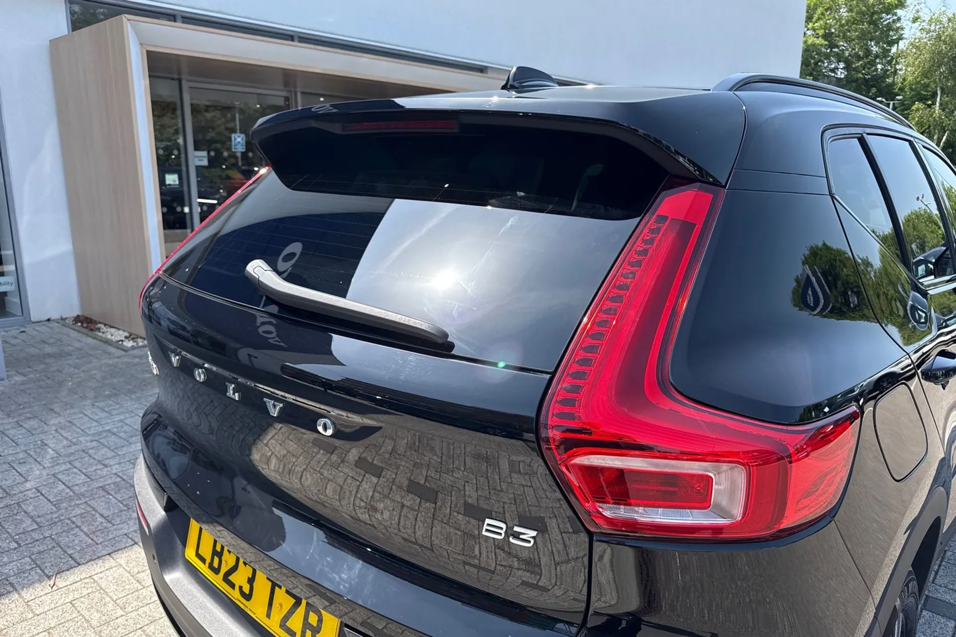 Volvo XC40 thumbnail image number 16