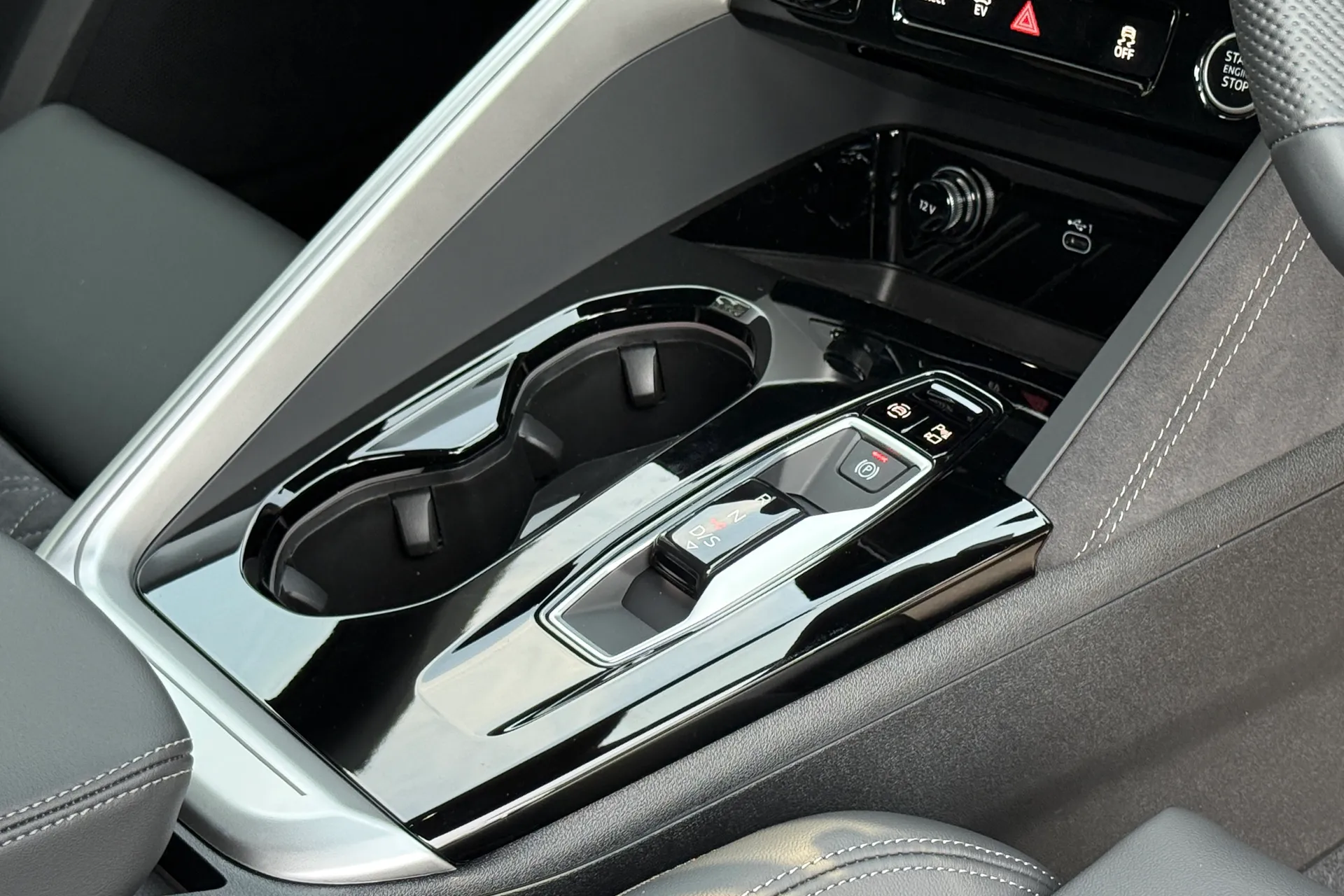 Audi Q5 thumbnail image number 16