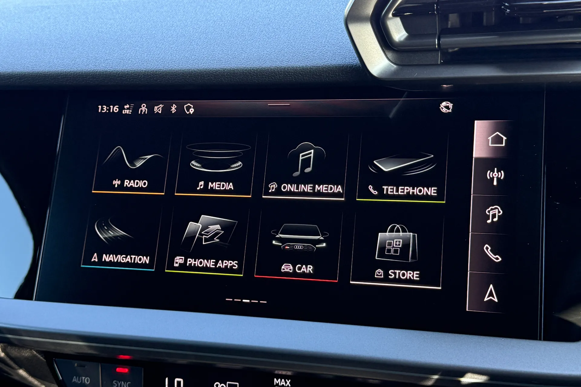 Audi RS3 thumbnail image number 24