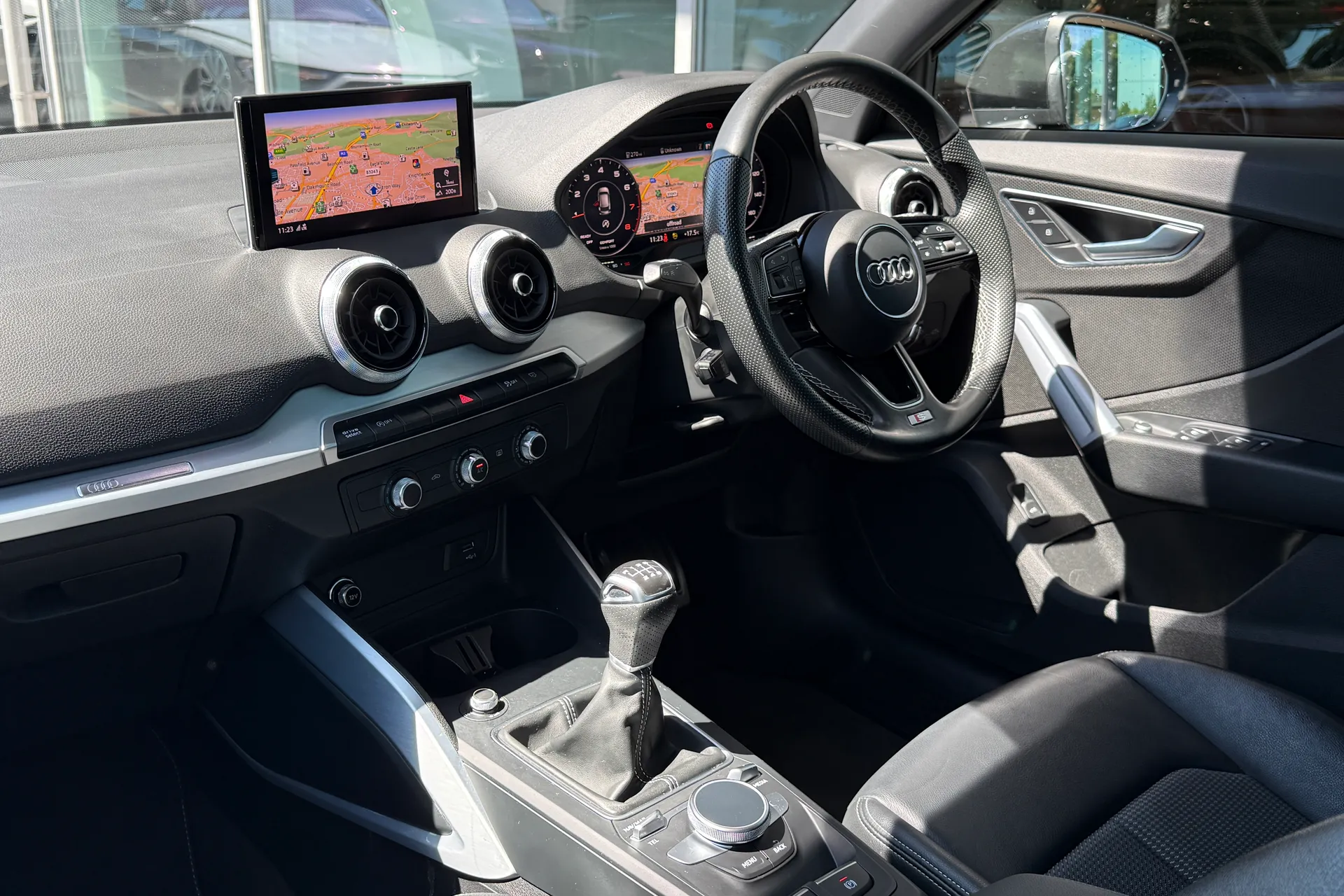 Audi Q2 thumbnail image number 50