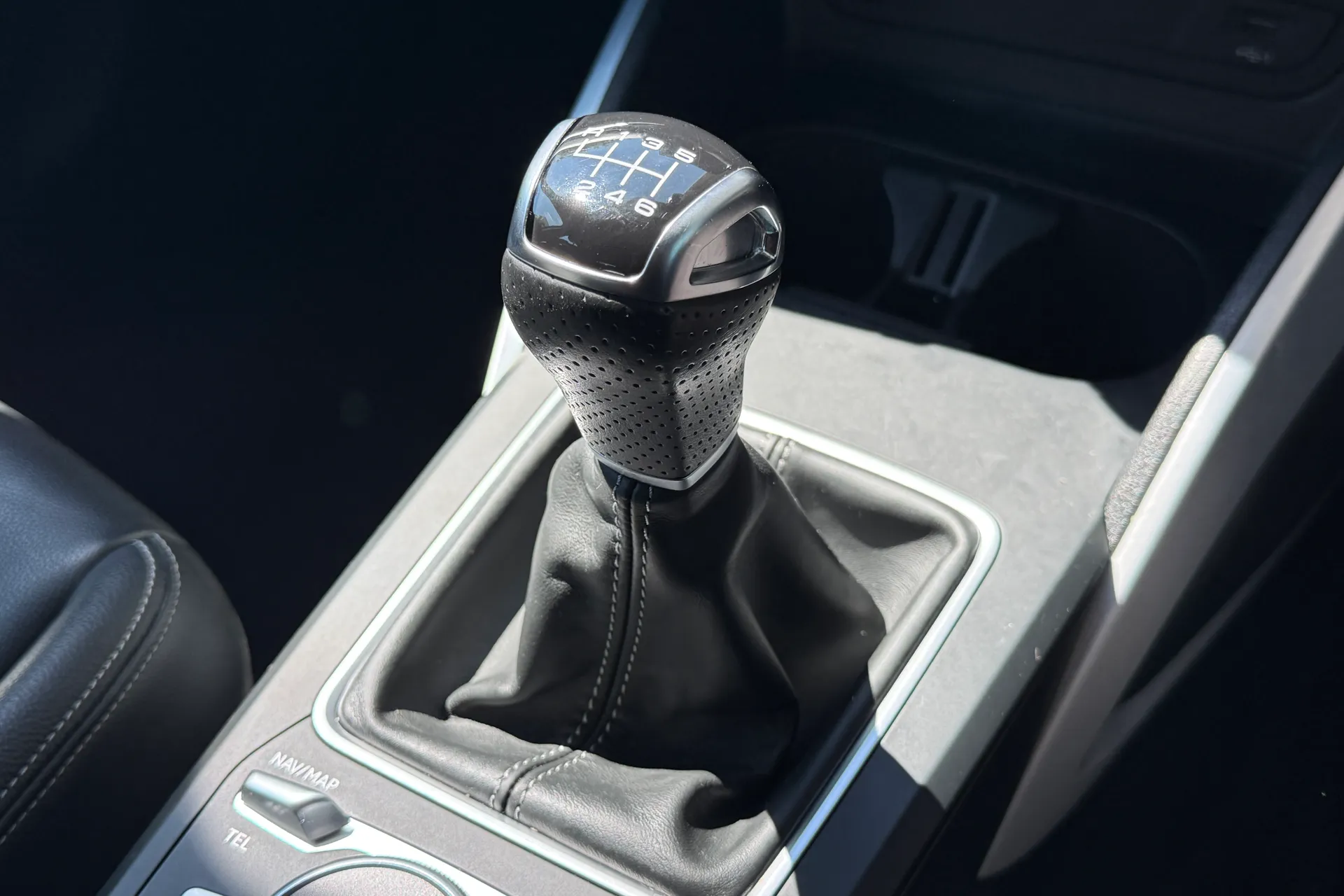 Audi Q2 thumbnail image number 25