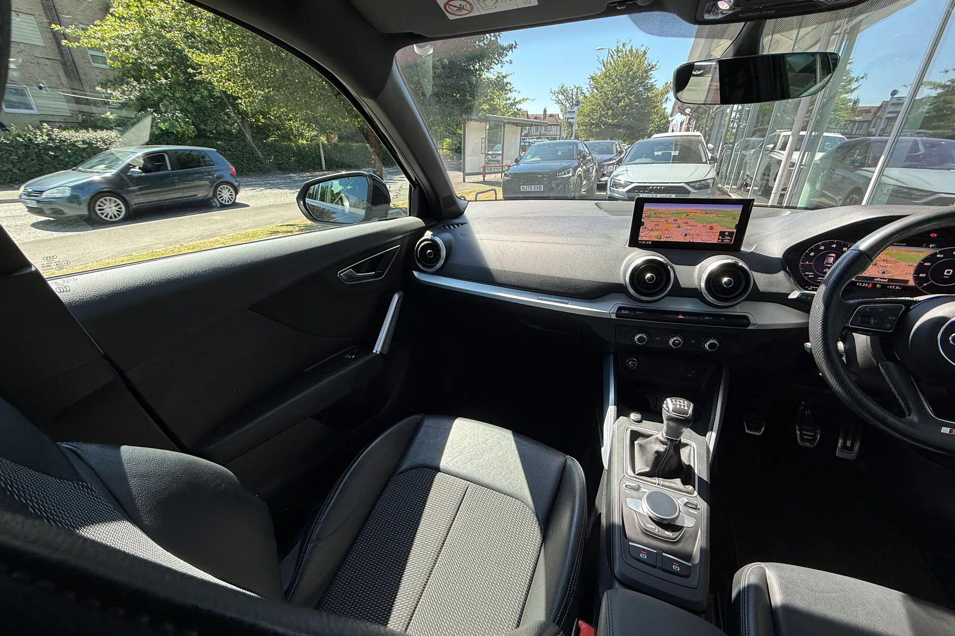 Audi Q2 thumbnail image number 44