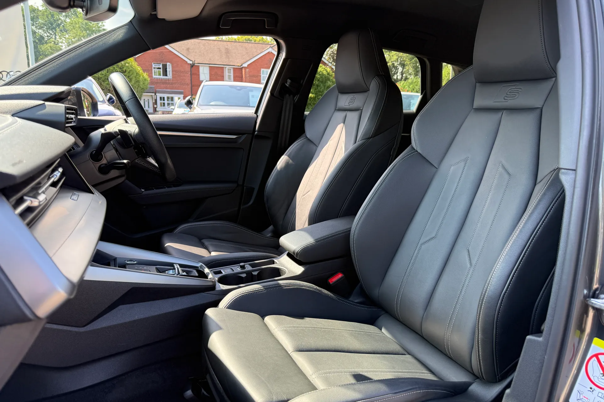 Audi A3 thumbnail image number 32