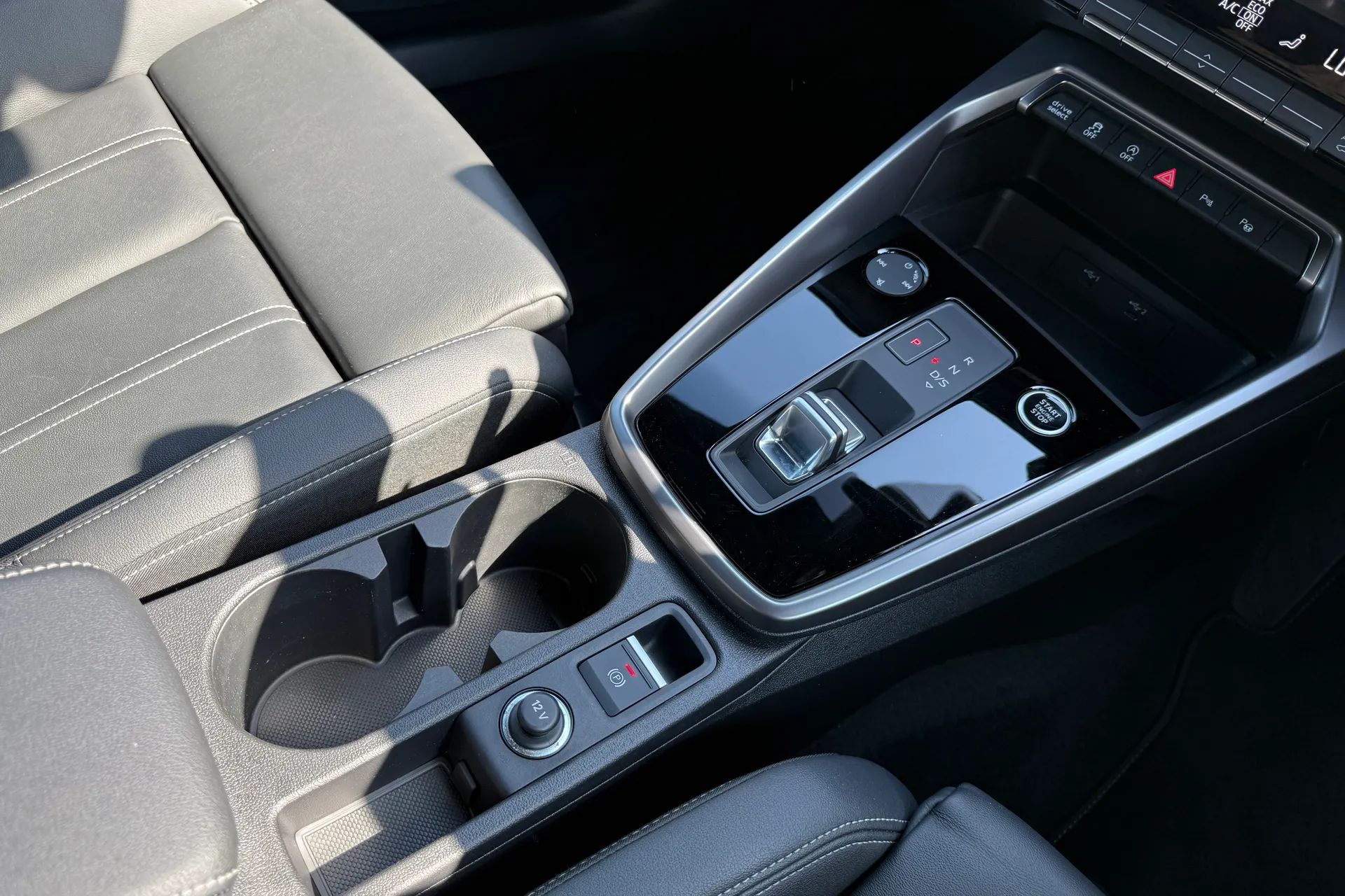 Audi A3 thumbnail image number 42