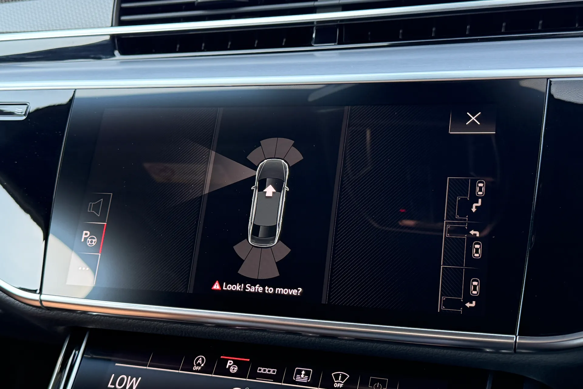 Audi A8 thumbnail image number 12