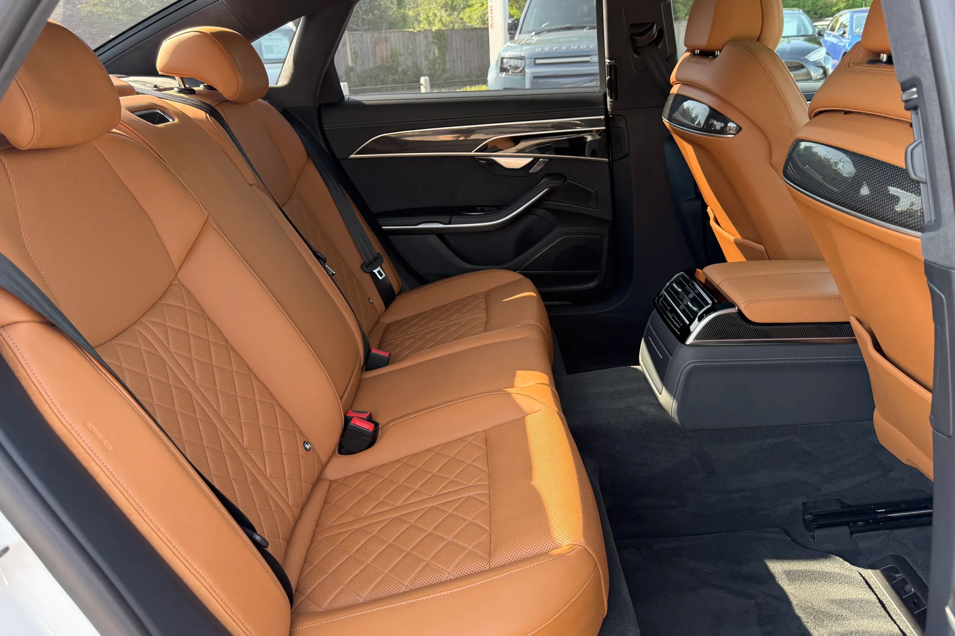 Audi A8 thumbnail image number 57
