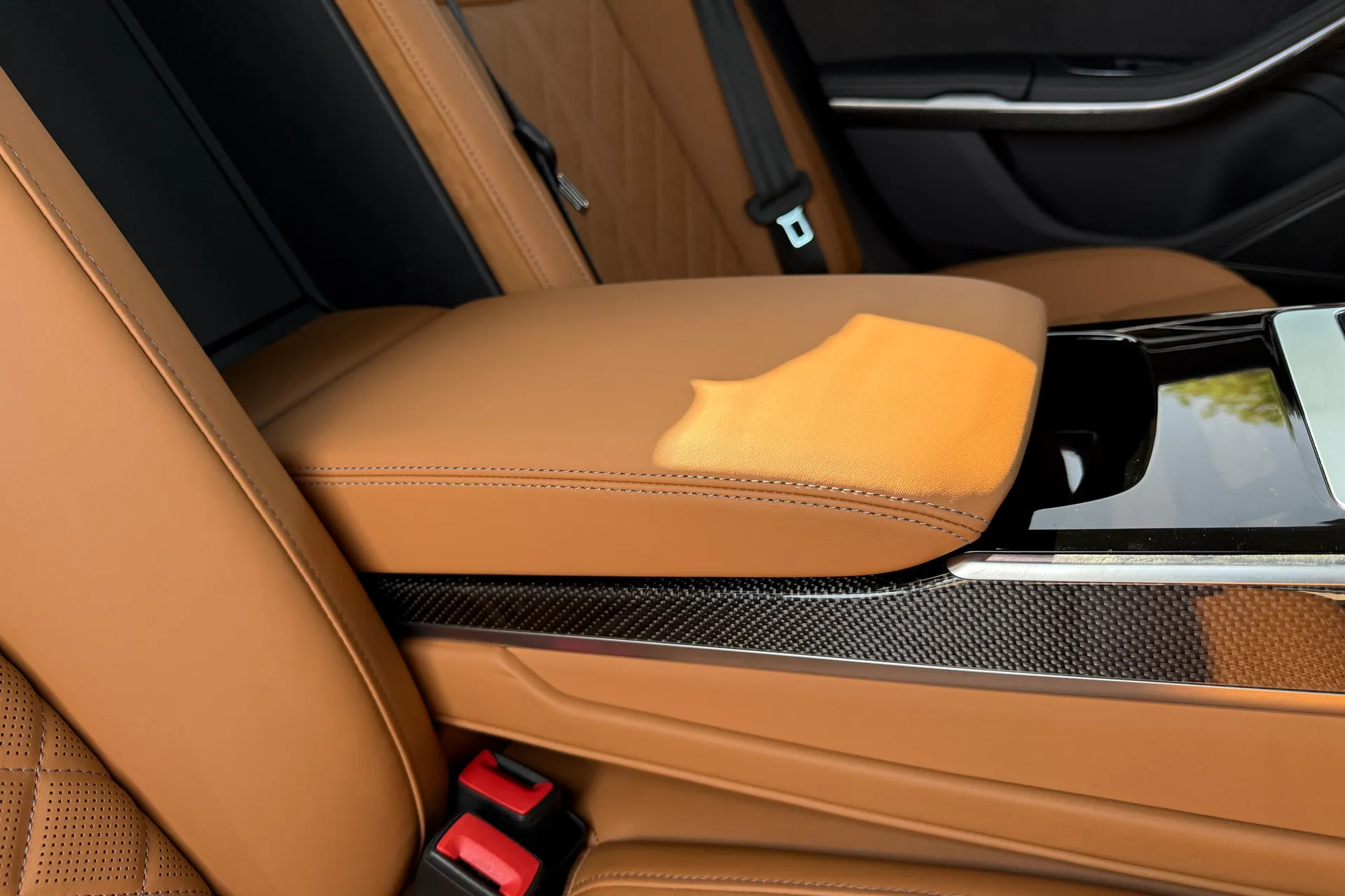 Audi A8 thumbnail image number 59
