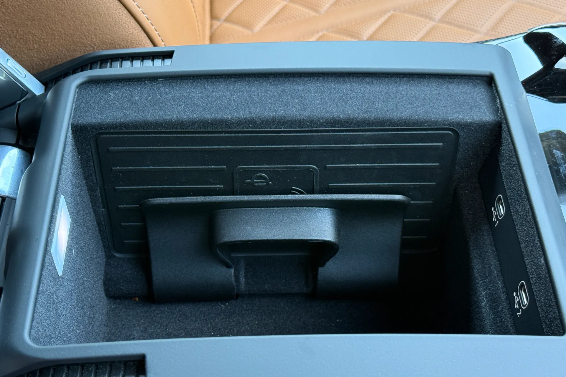 Audi A8 thumbnail image number 21