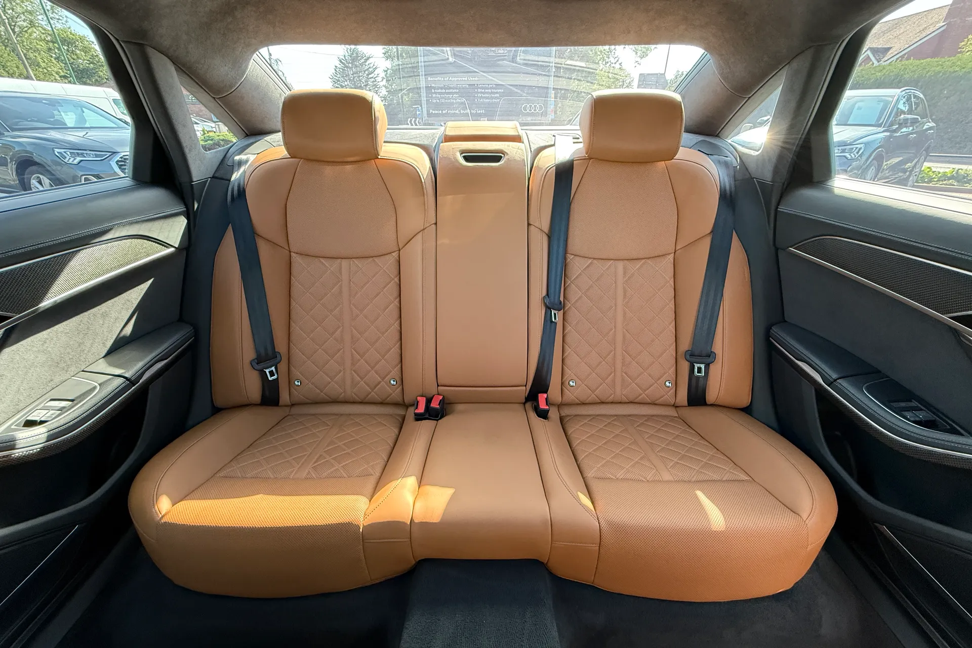 Audi A8 thumbnail image number 8