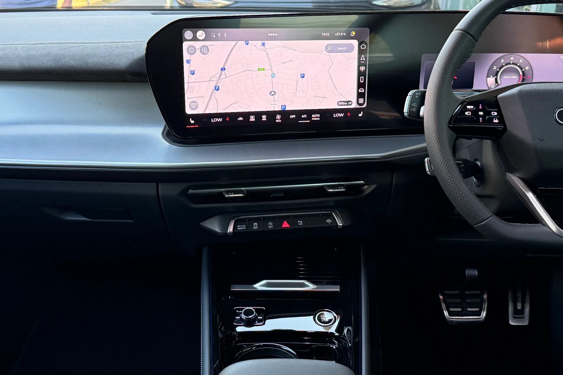 Audi Q3 thumbnail image number 33