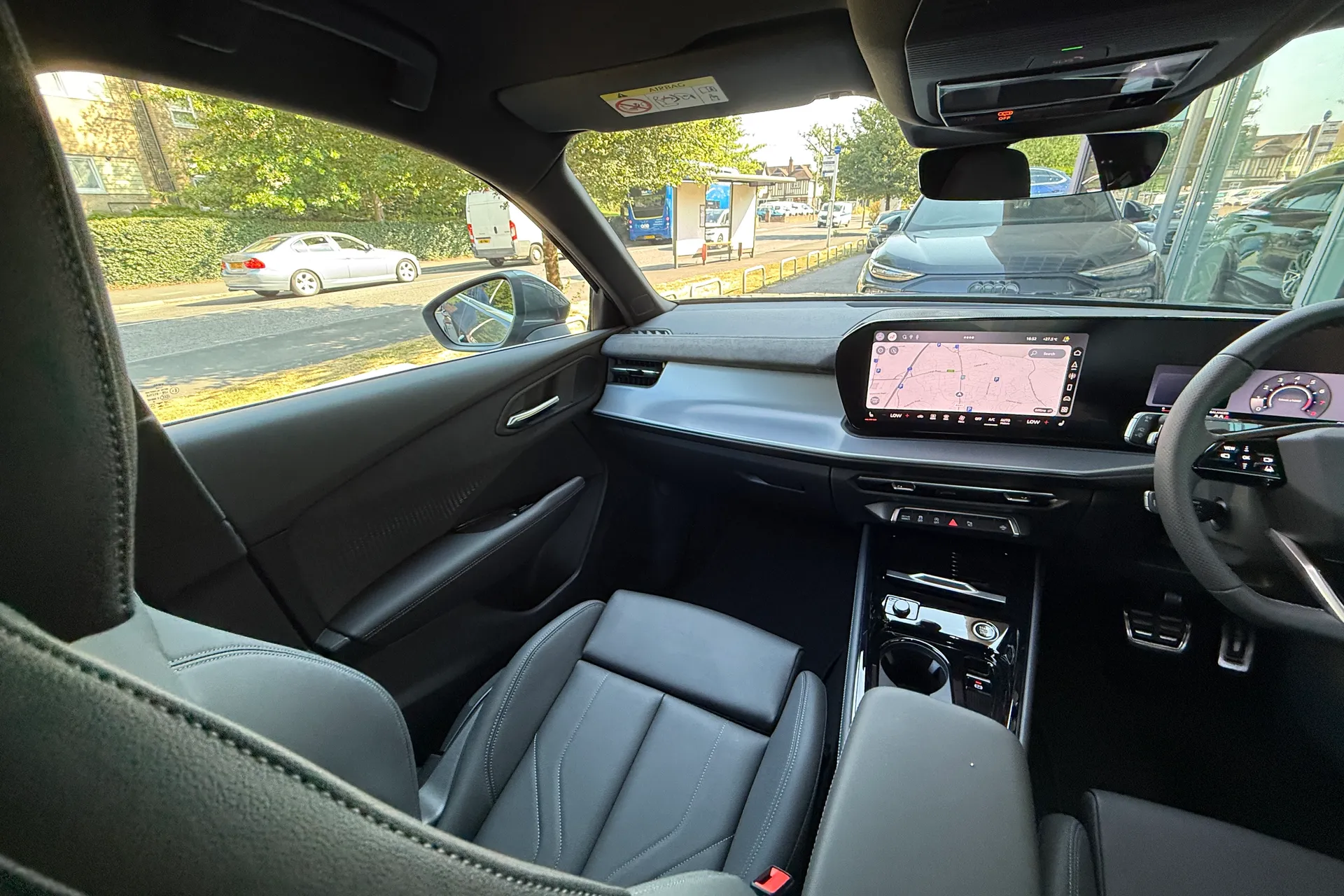 Audi Q3 thumbnail image number 36