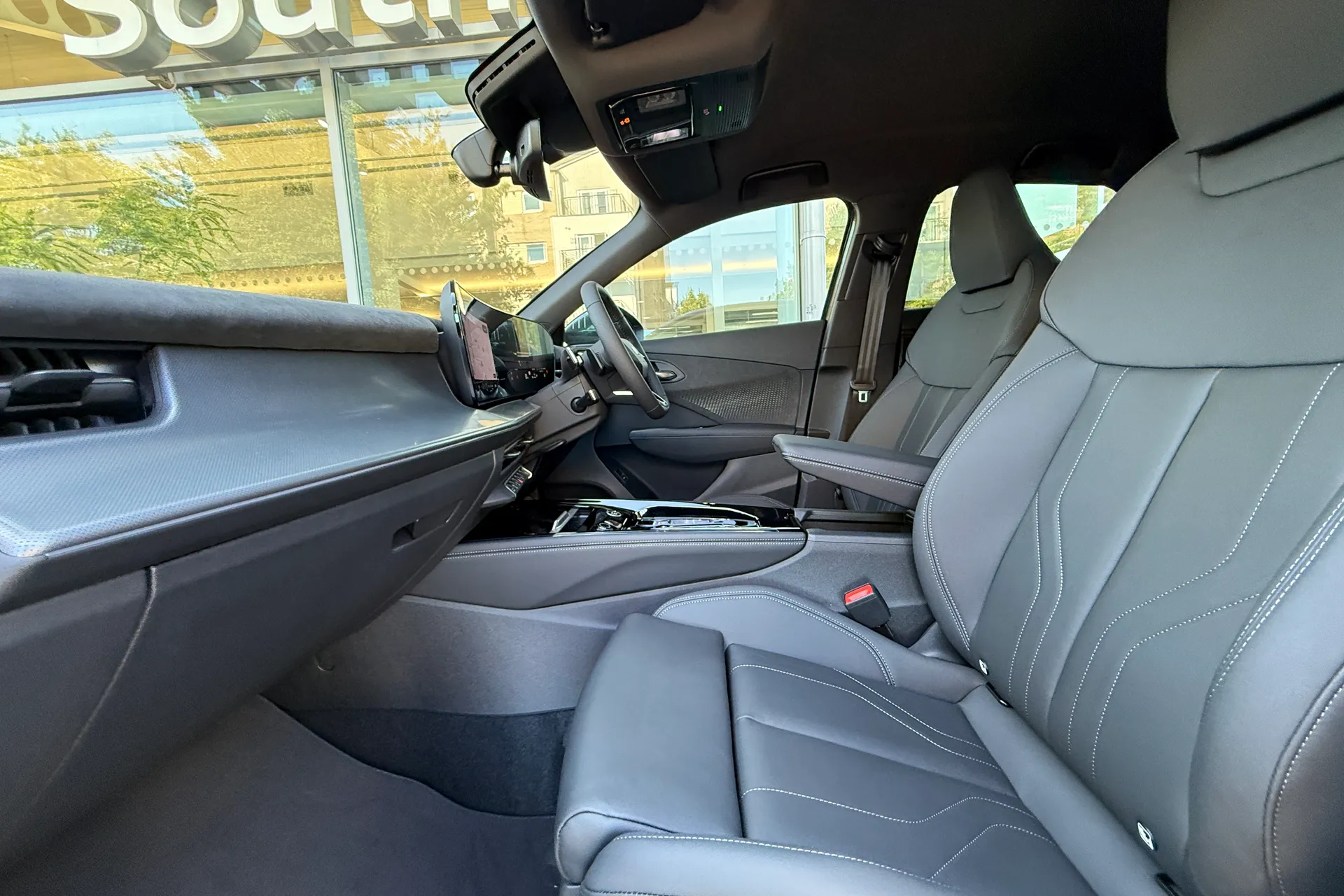 Audi Q3 thumbnail image number 44