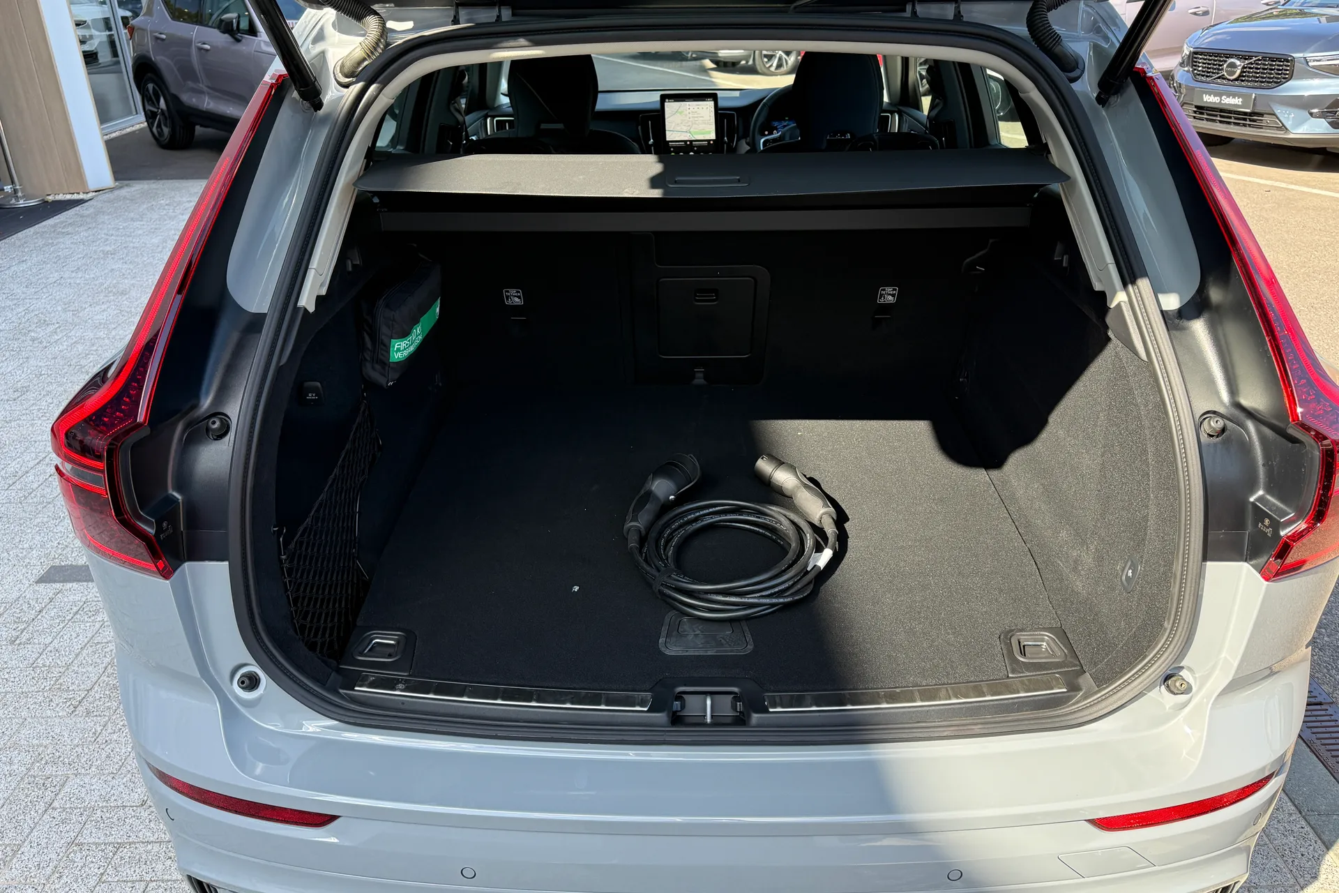 Volvo XC60 thumbnail image number 21