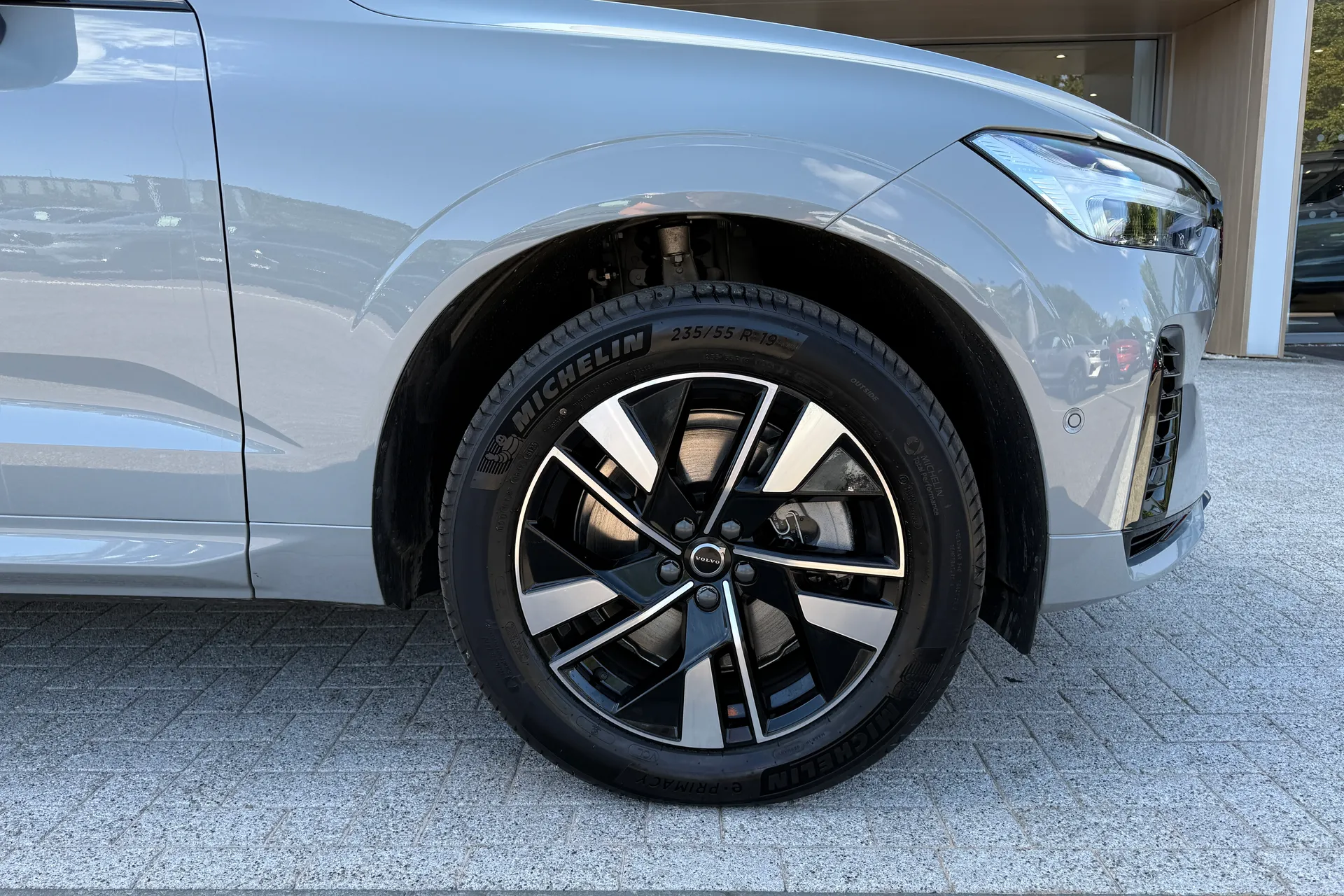 Volvo XC60 thumbnail image number 15